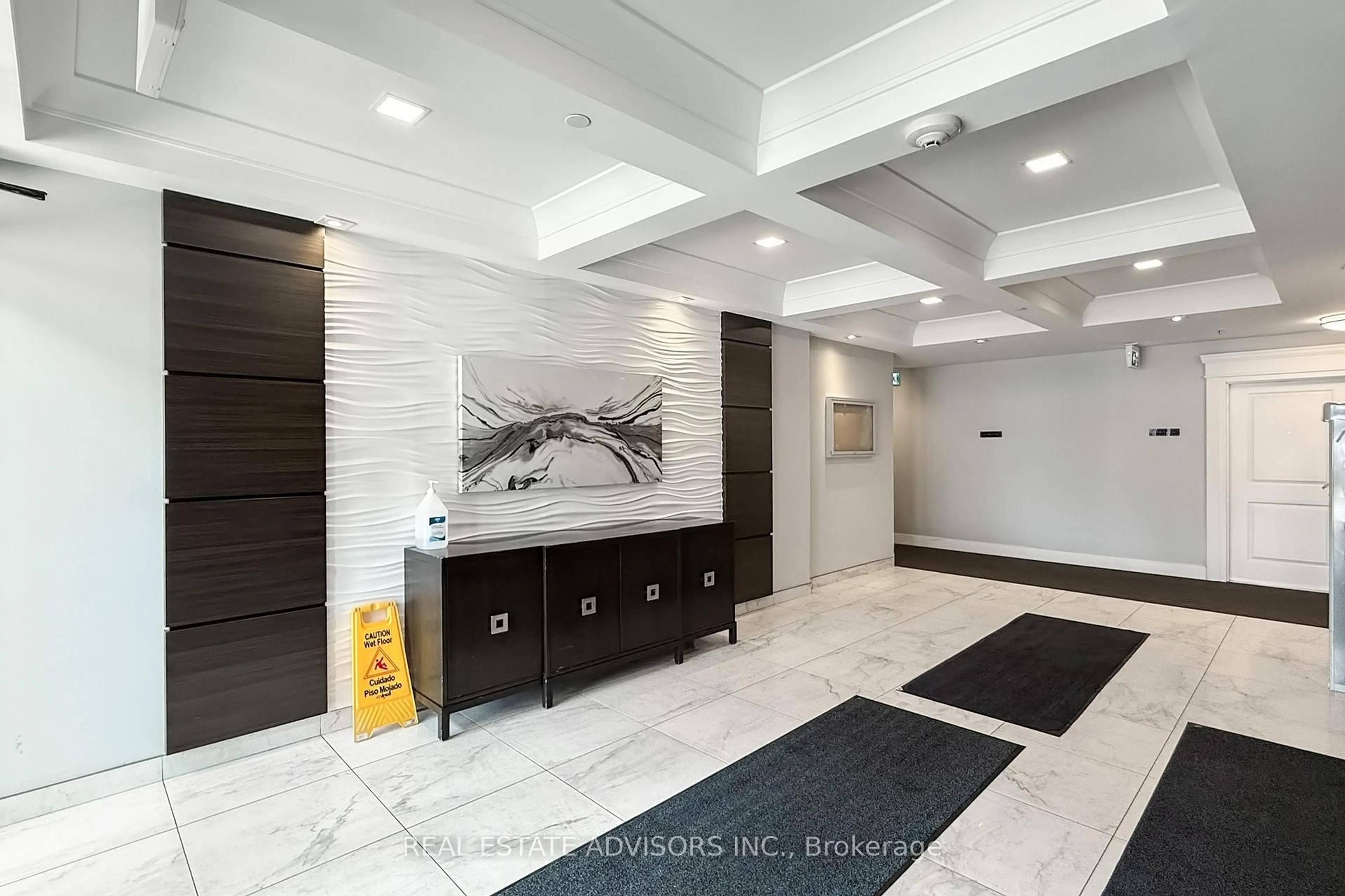 Lobby for 630 Sauve St #306, Milton Ontario L9T 9A6