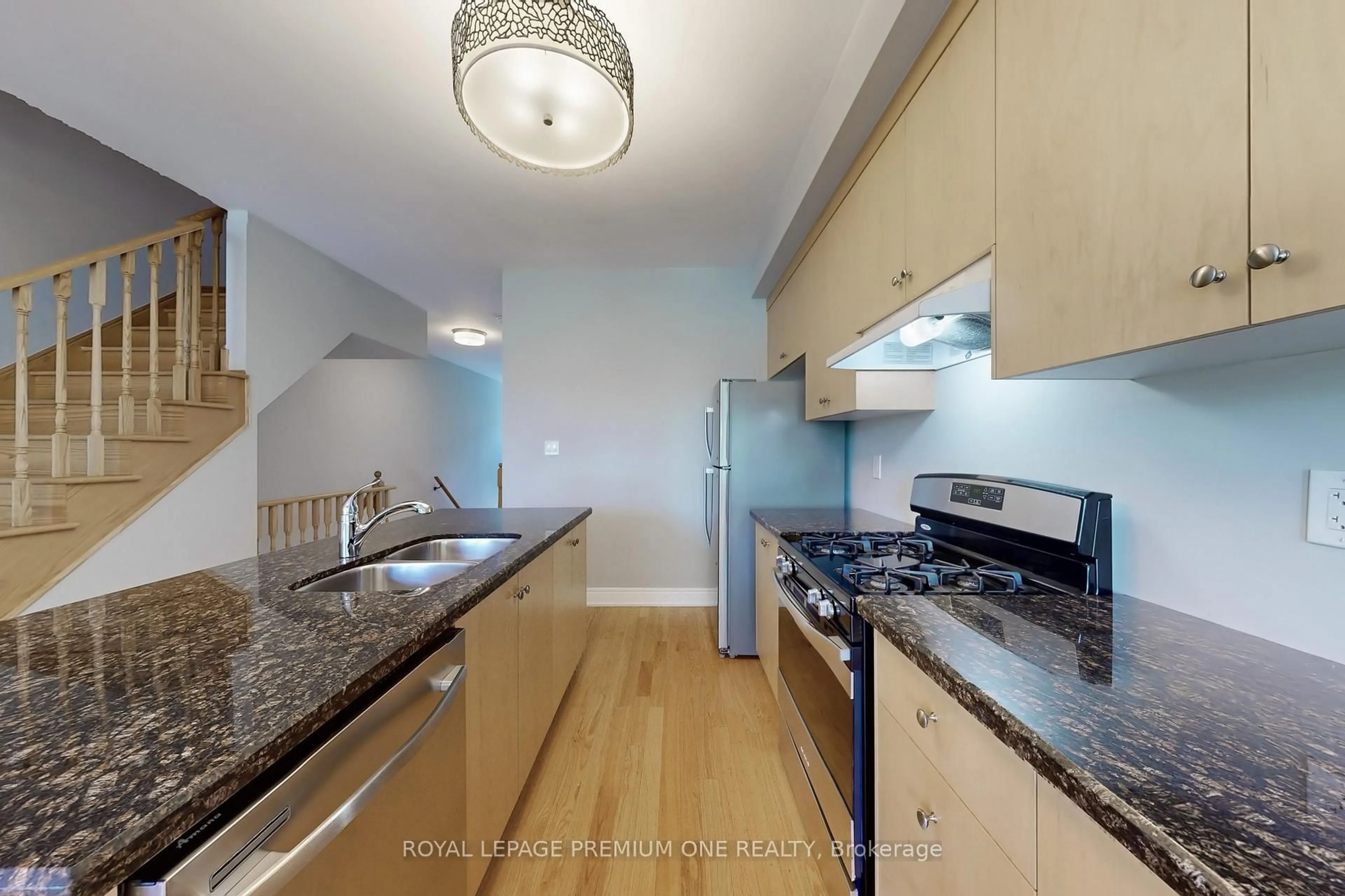 Standard kitchen, unknown for 71 Dryden Way, Toronto Ontario M9R 0B2