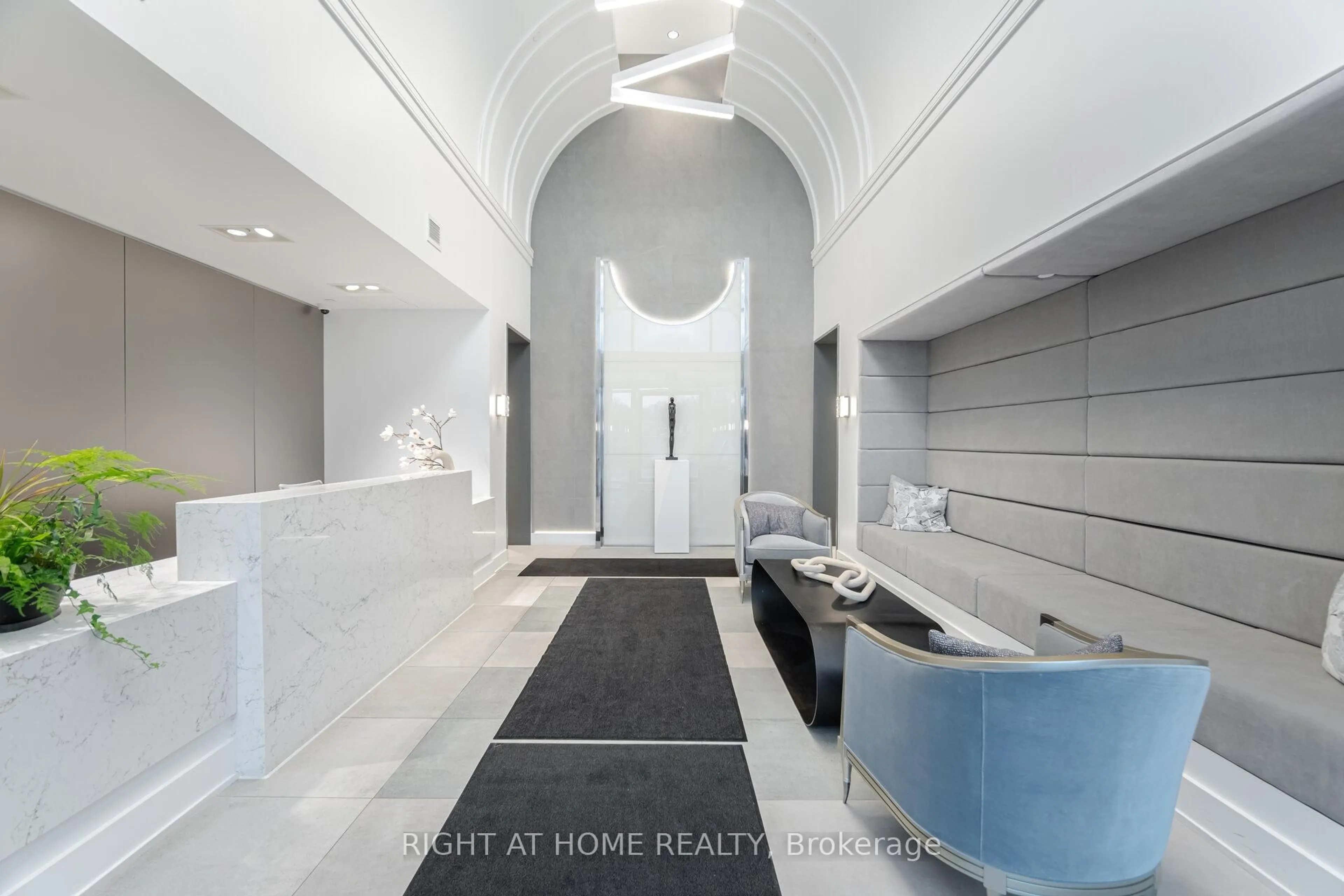 Unknown for 42 Mill St #105, Halton Hills Ontario L7G 0P9