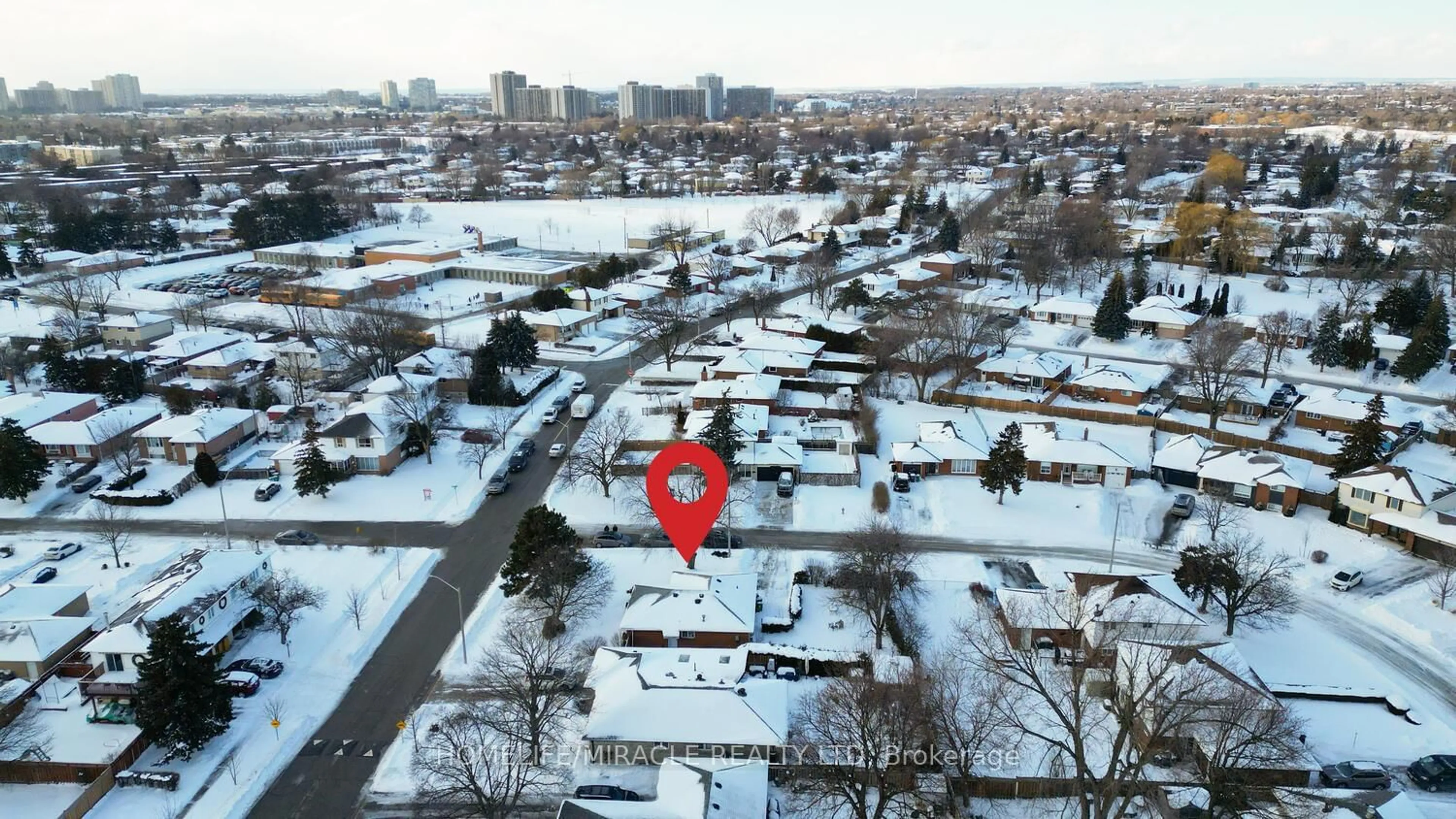 Unknown for 41 Duncannon Cres, Brampton Ontario L6T 3E9