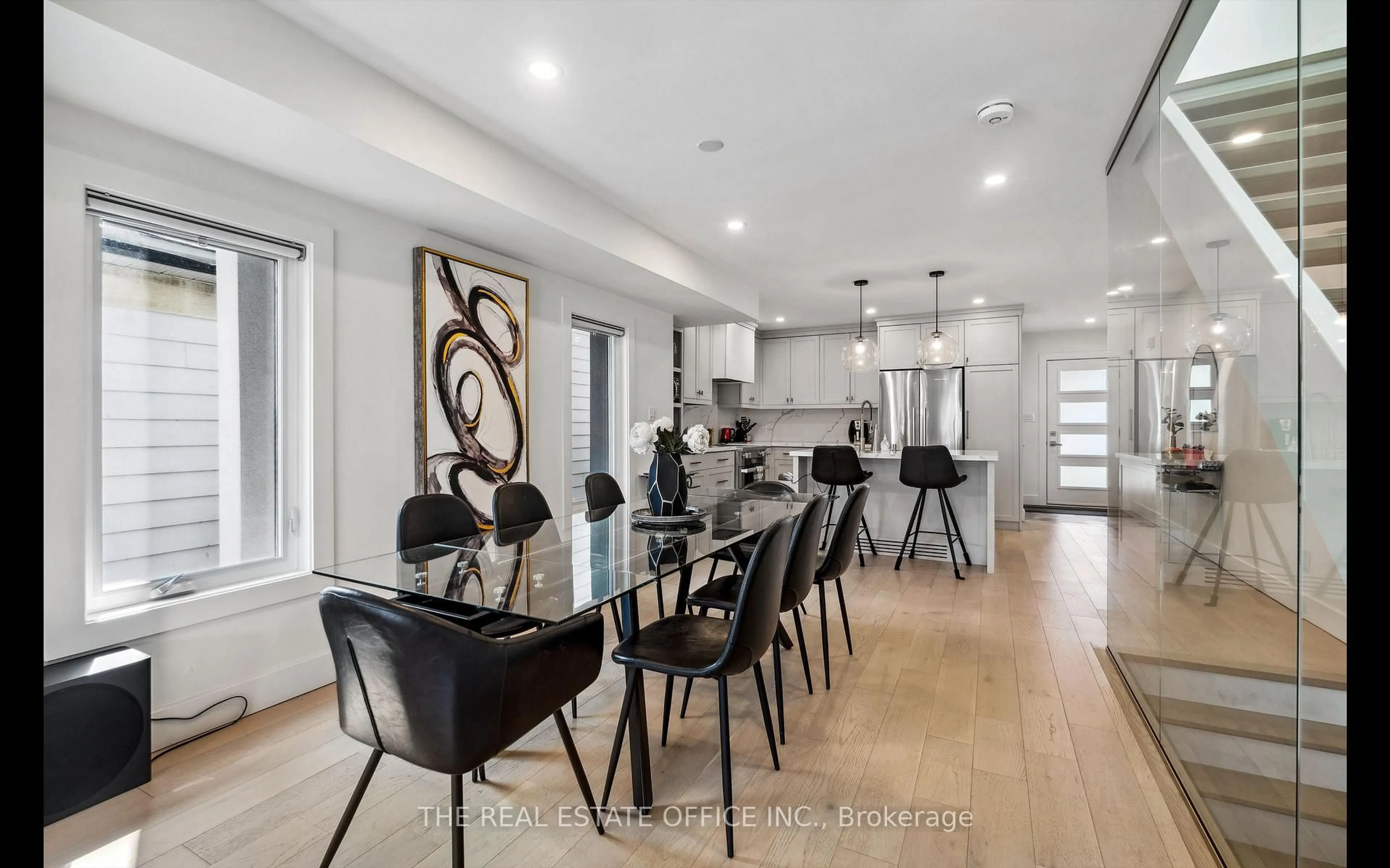 Unknown for 17 Evergreen Ave, Toronto Ontario M8W 3A3