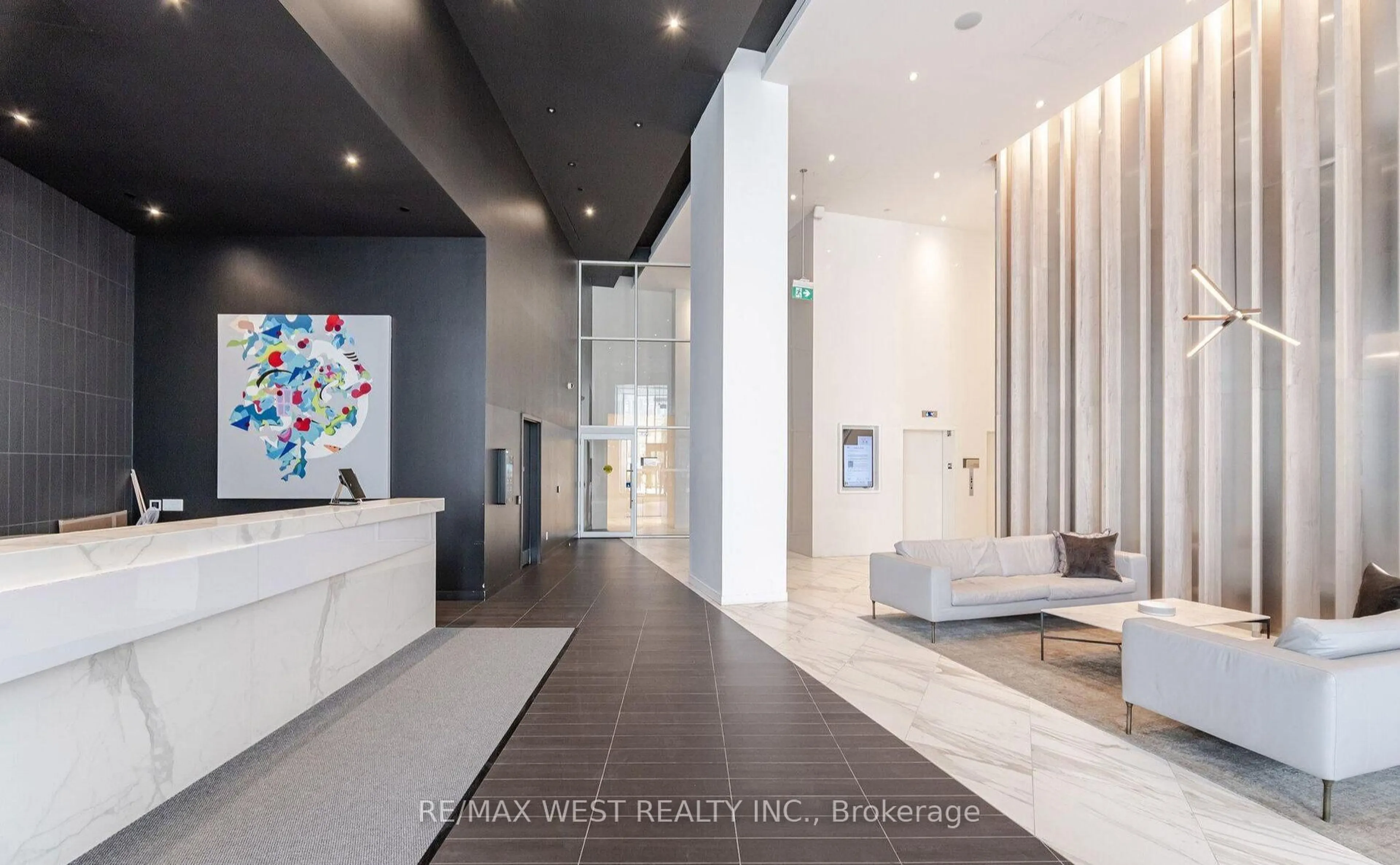 Lobby for 3900 Confederation Pkwy #2708, Mississauga Ontario L5B 0M3