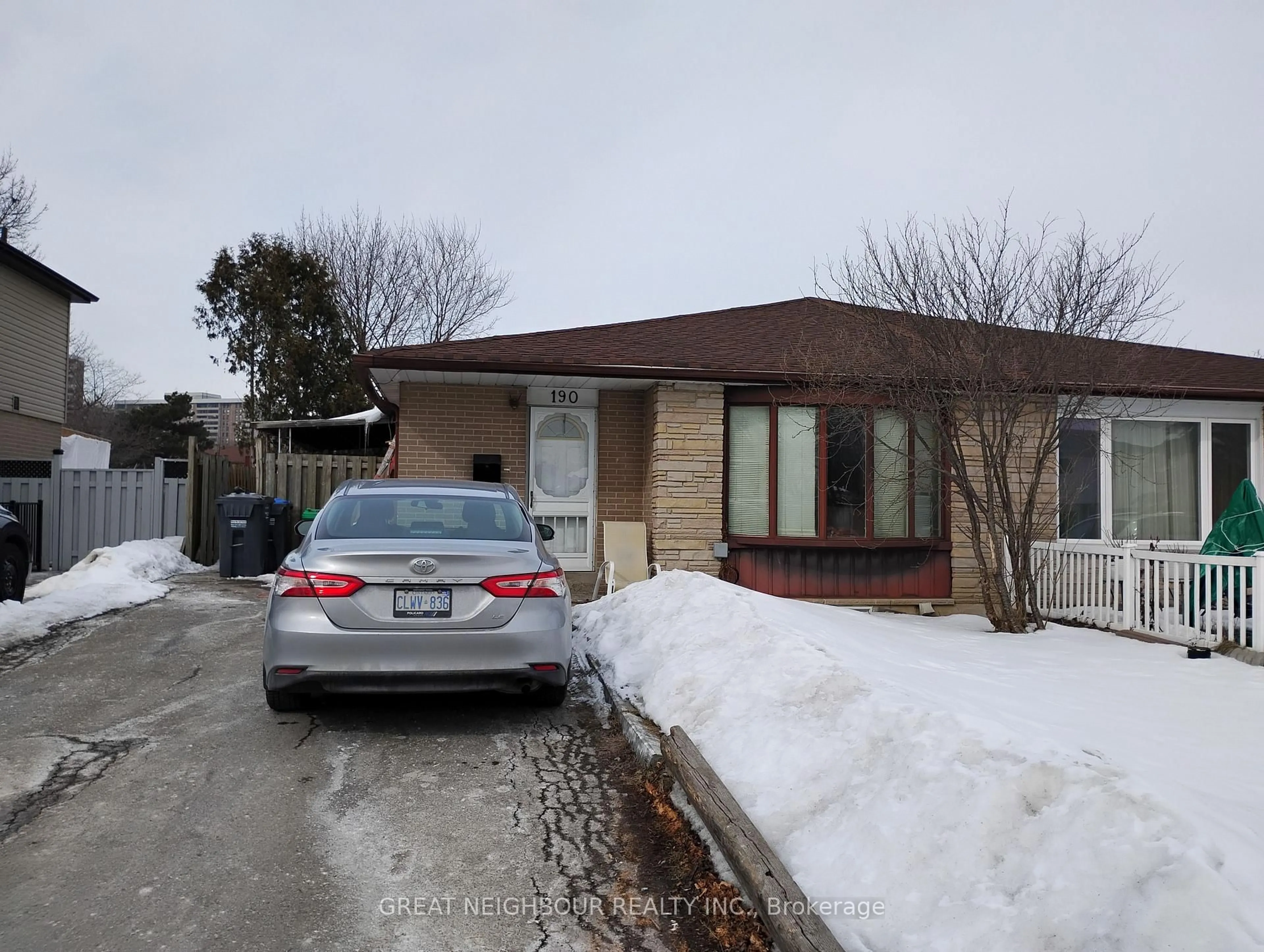 Unknown for 190 Earnscliffe Circ, Brampton Ontario L6T 2B7