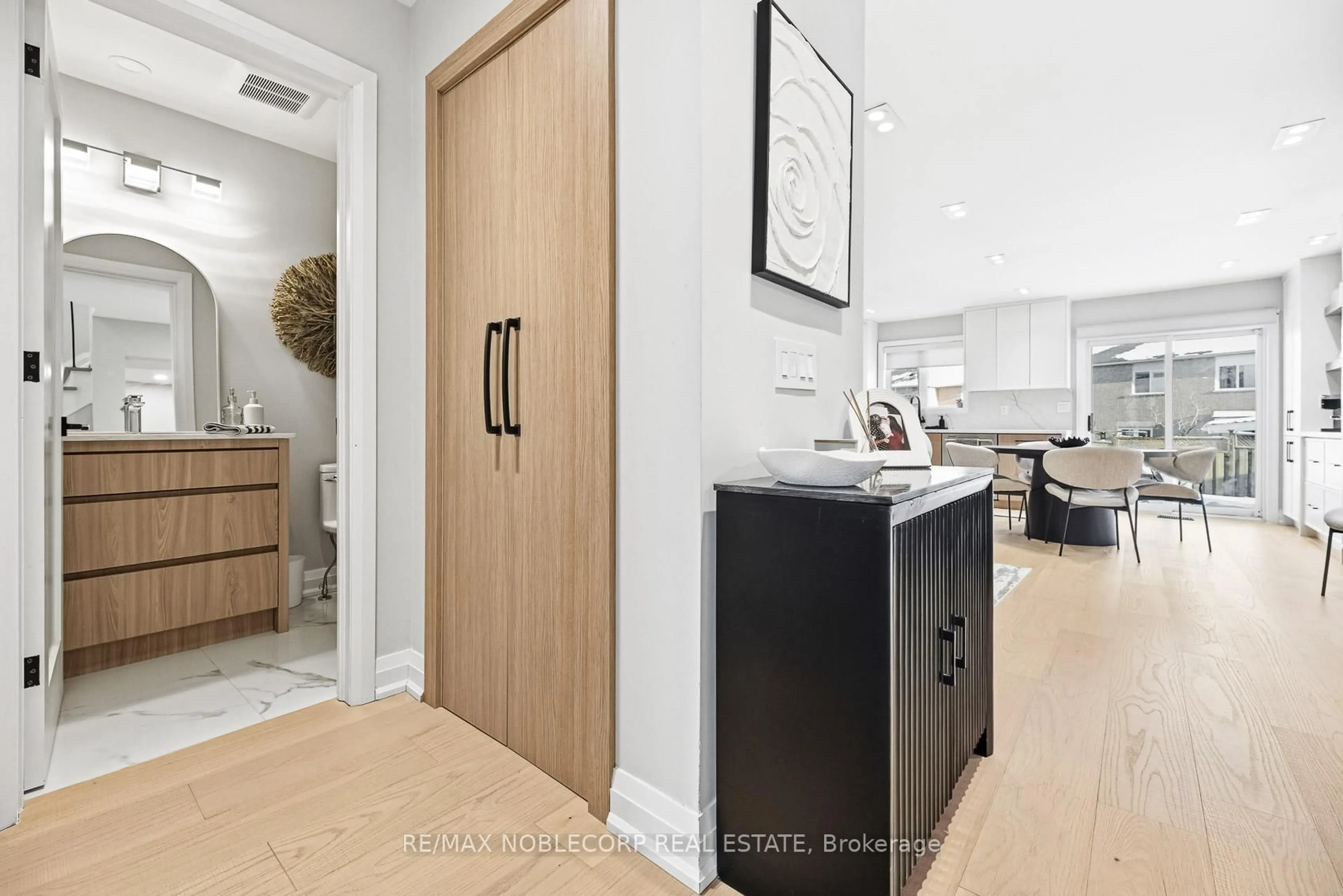 Laundry room for 17 Senator Way, Caledon Ontario L7E 2R9