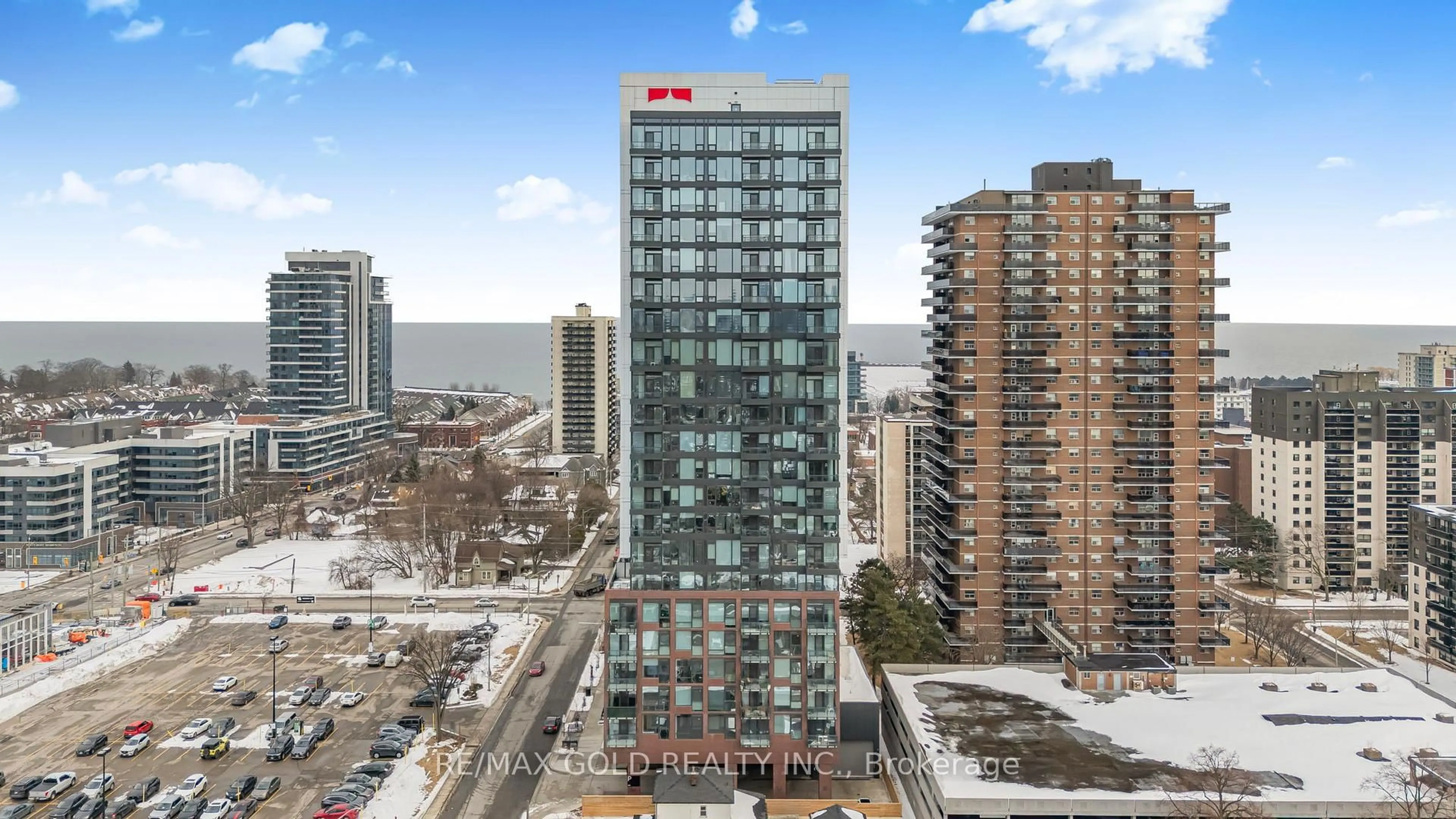 Unknown for 28 Ann St #216, Mississauga Ontario L5G 0E1
