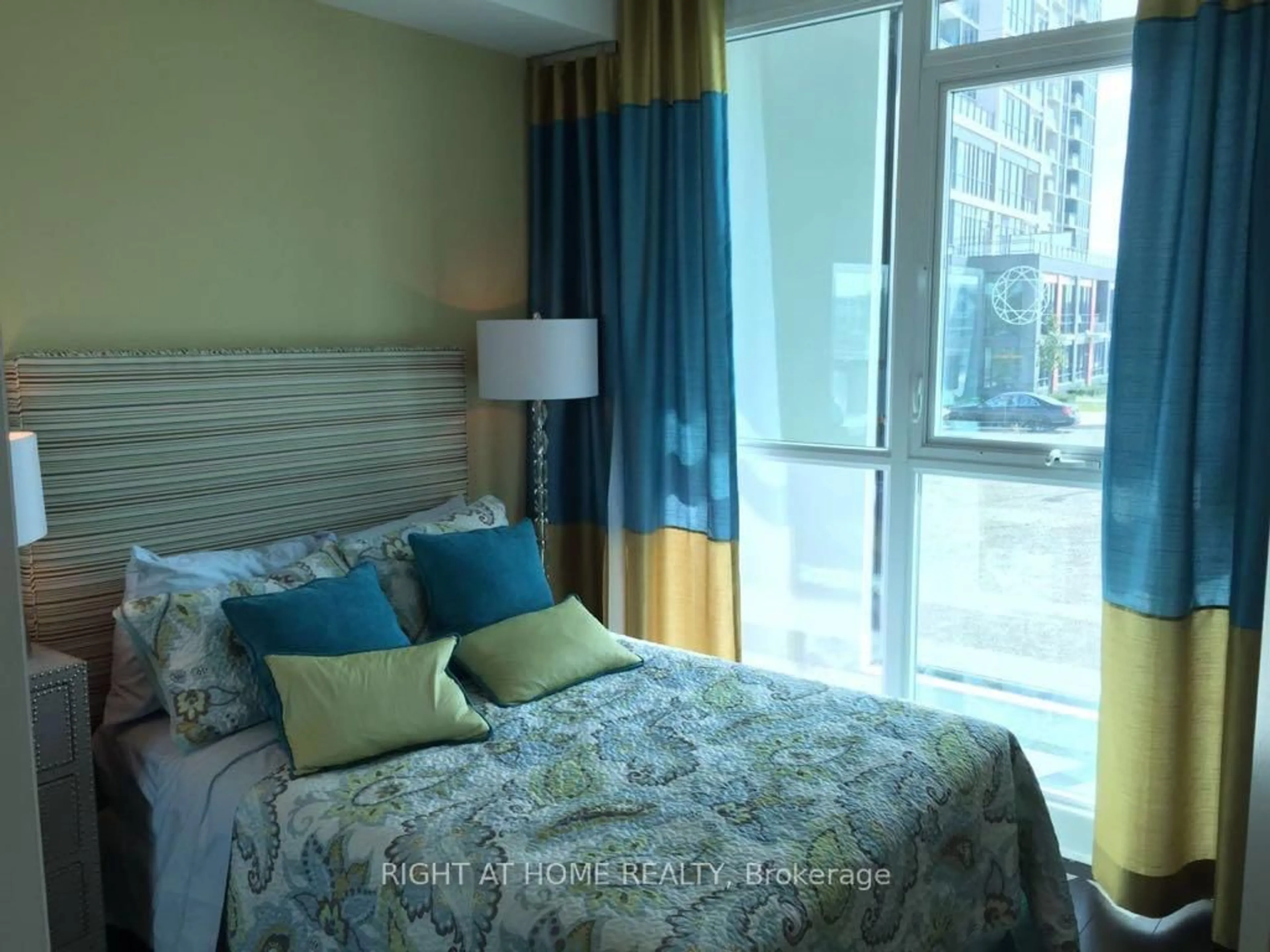 Bedroom with bed, unknown for 5025 Four Springs Ave #1407, Mississauga Ontario L5R 0G5