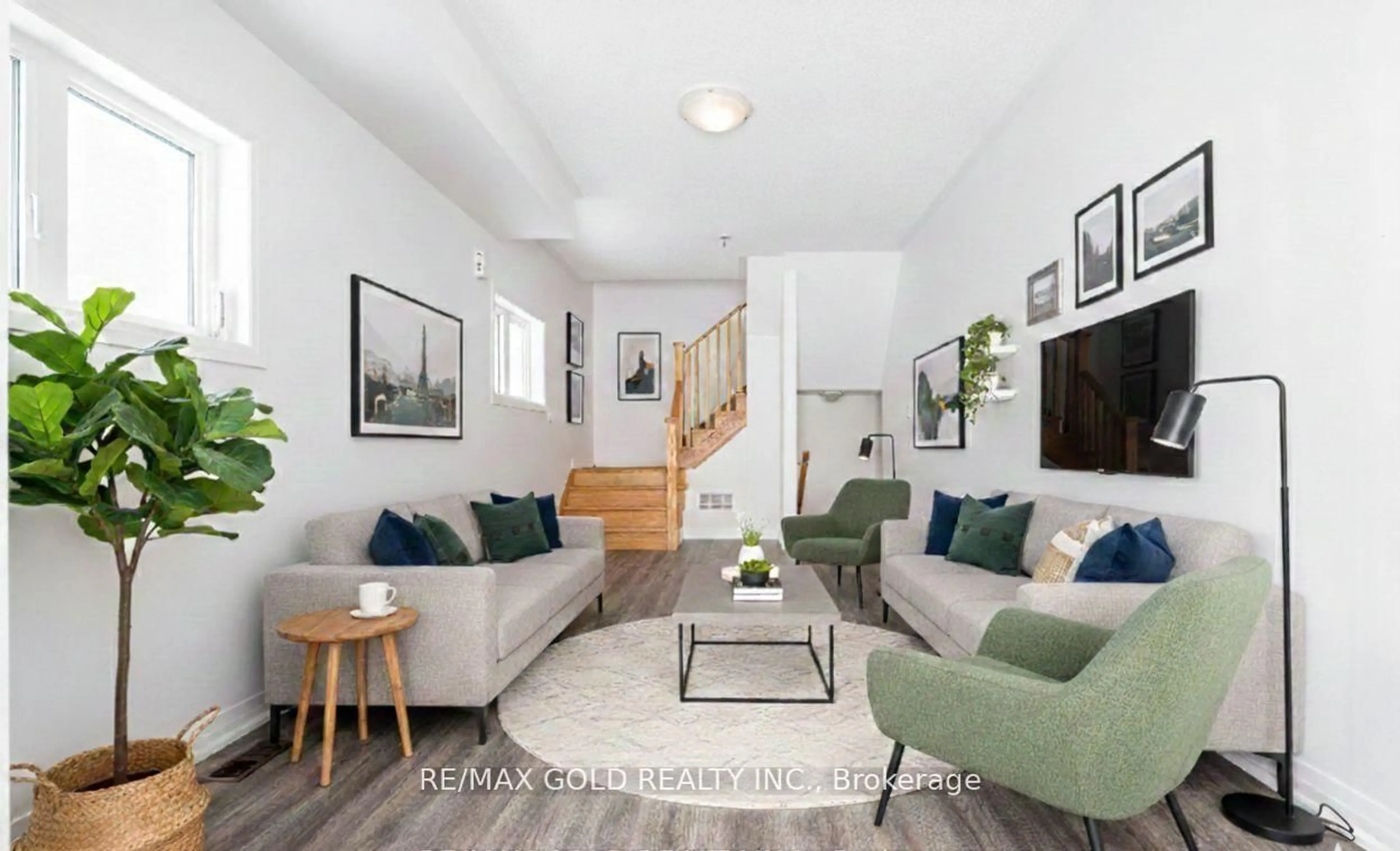 Living room with furniture, unknown for 18 Haydrop Rd, Brampton Ontario L6P 4P3