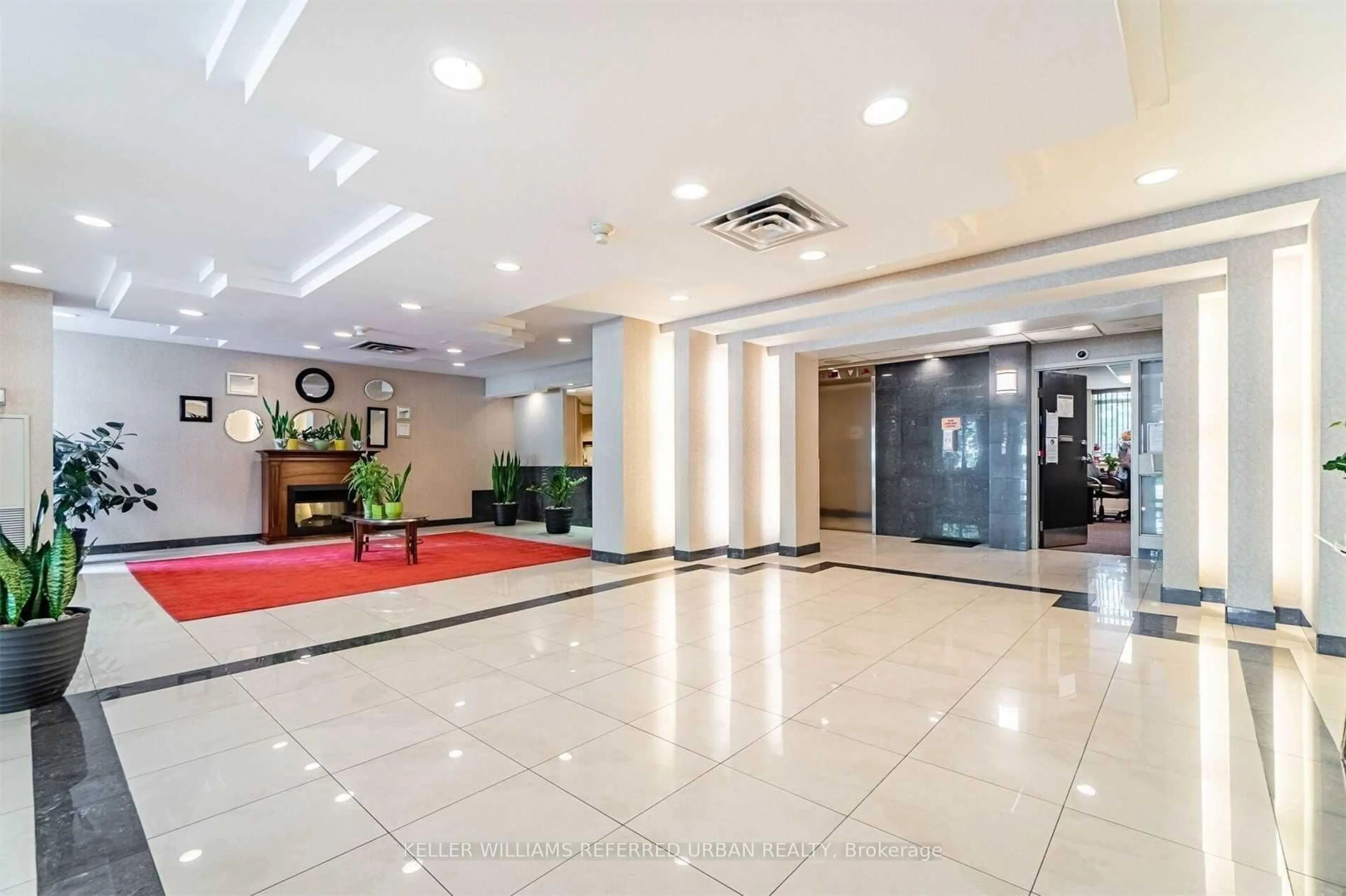 Lobby for 300 Webb Dr #502, Mississauga Ontario L5B 3W3