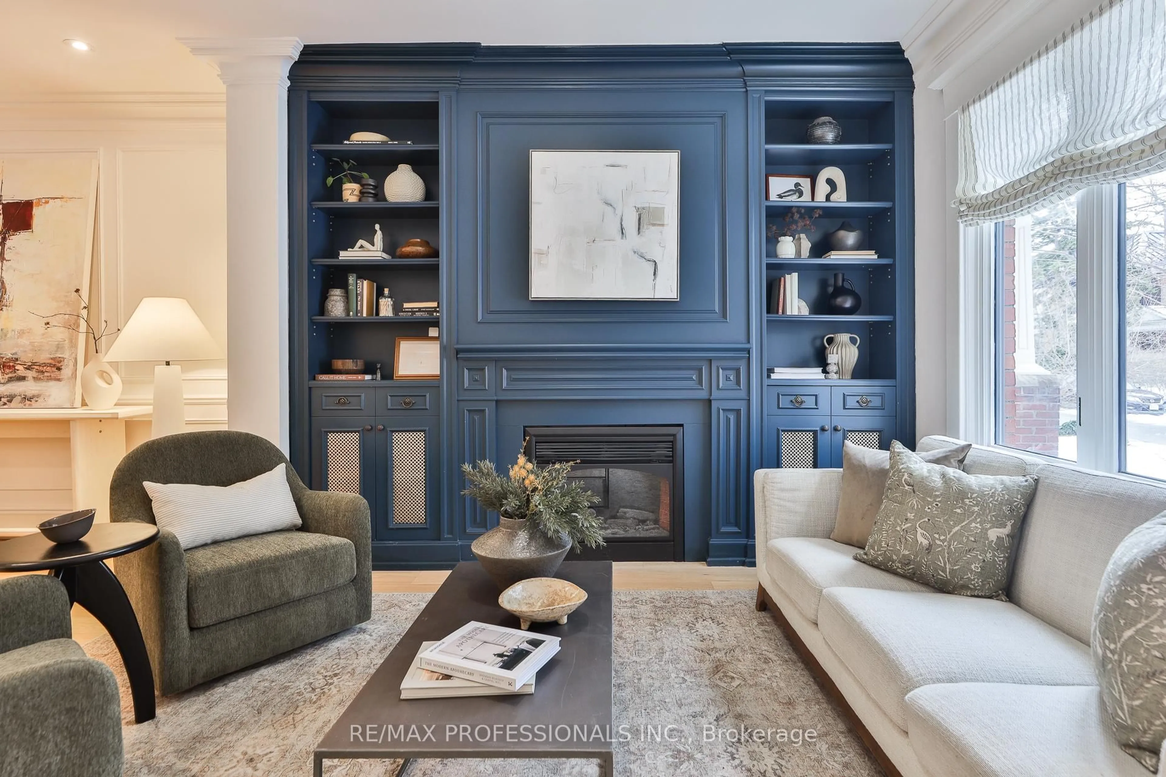 Living room with furniture, unknown for 18 Constance St, Toronto Ontario M6R 1S4