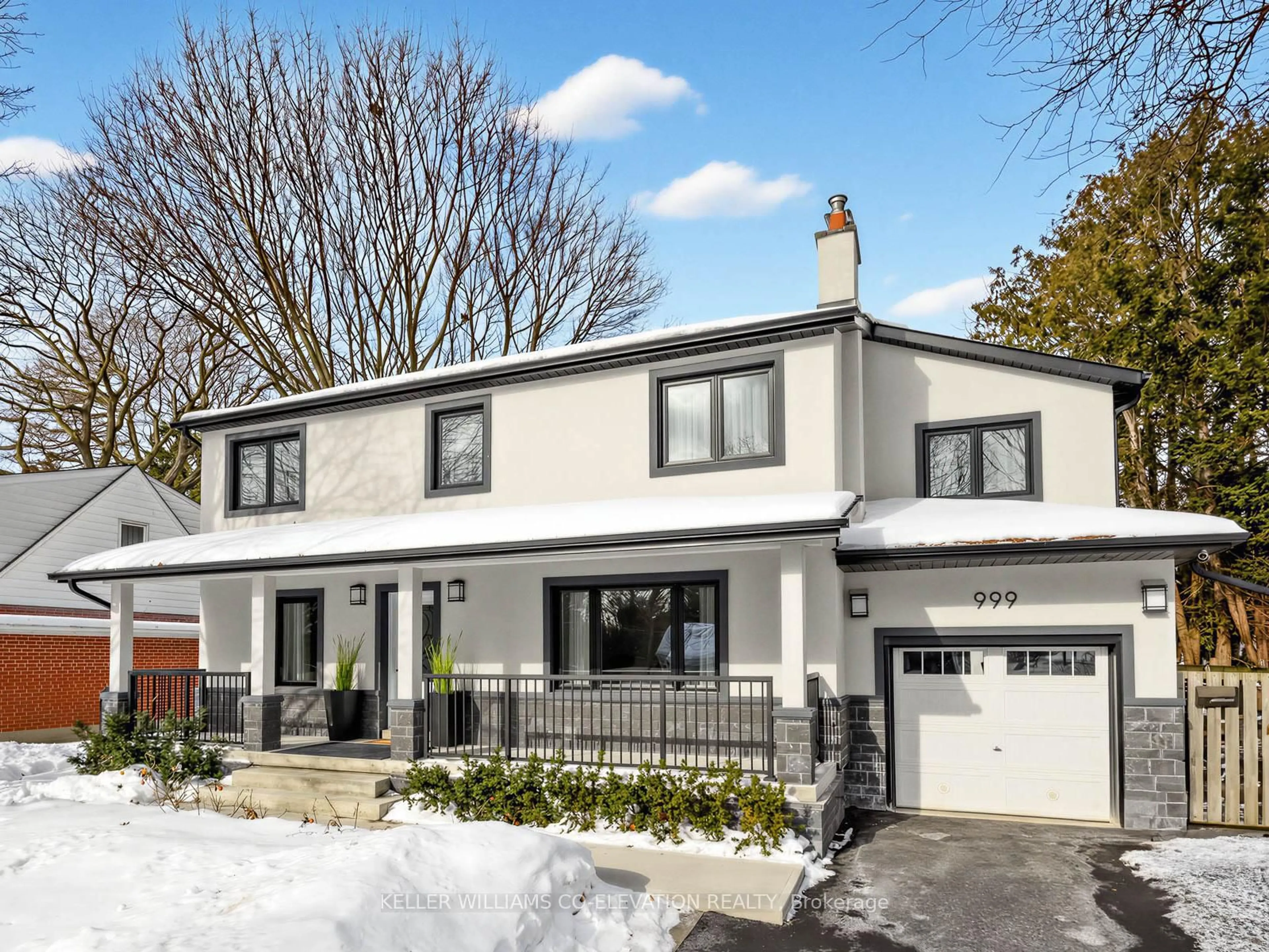 Unknown for 999 Henley Rd, Mississauga Ontario L4Y 1C8