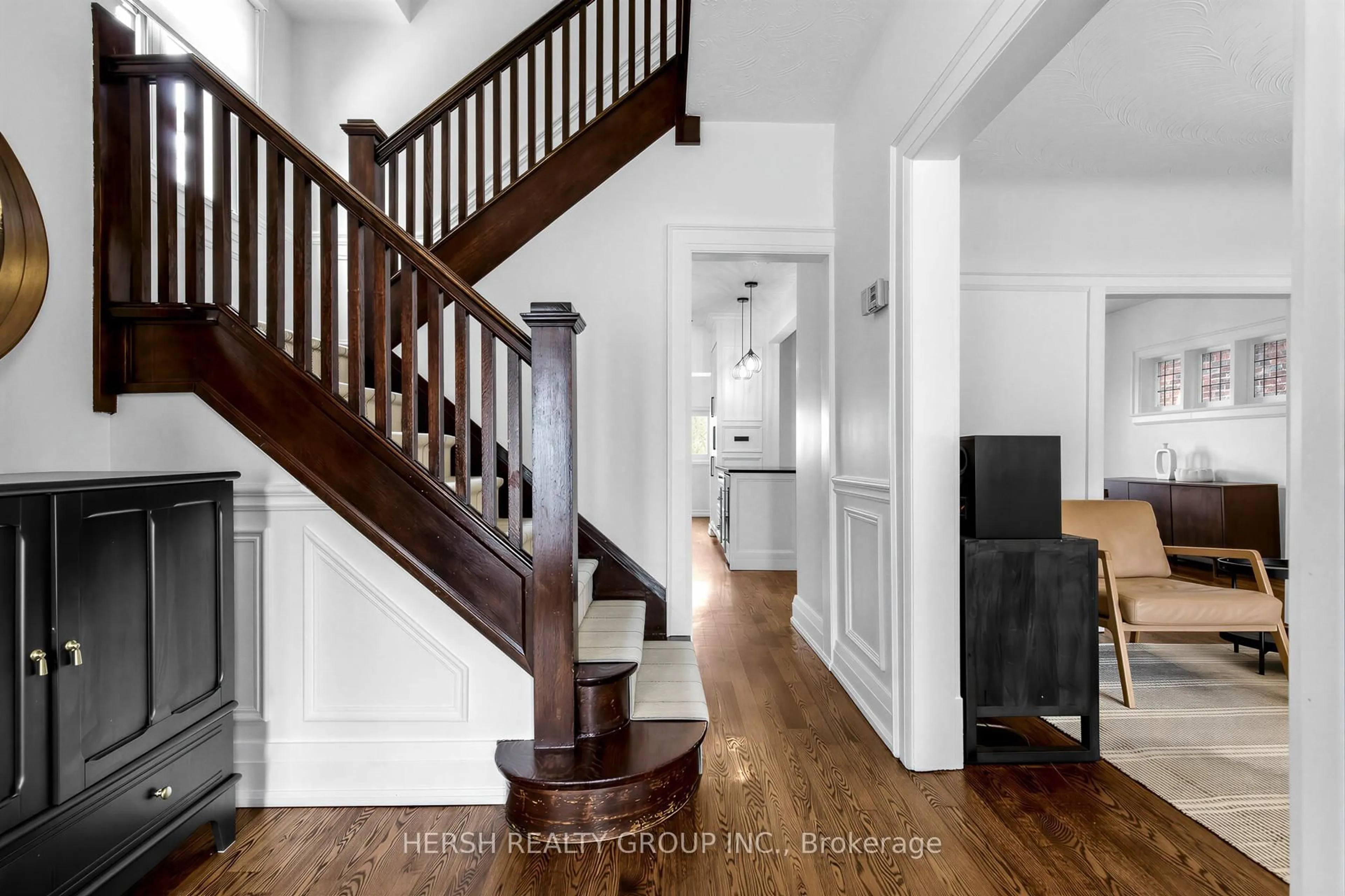 Unknown for 31 Glenholme Ave, Toronto Ontario M6H 3A8