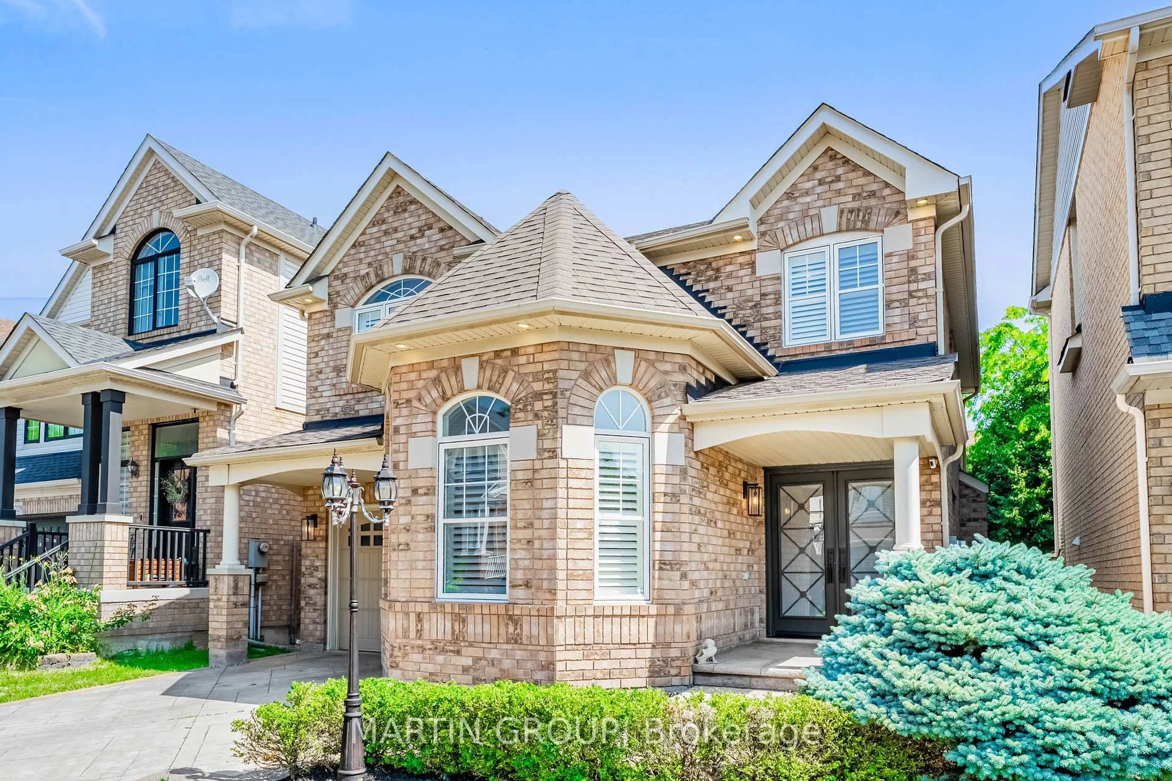 Home with brick exterior material, street for 3227 Steeplechase Dr, Burlington Ontario L7M 0C5