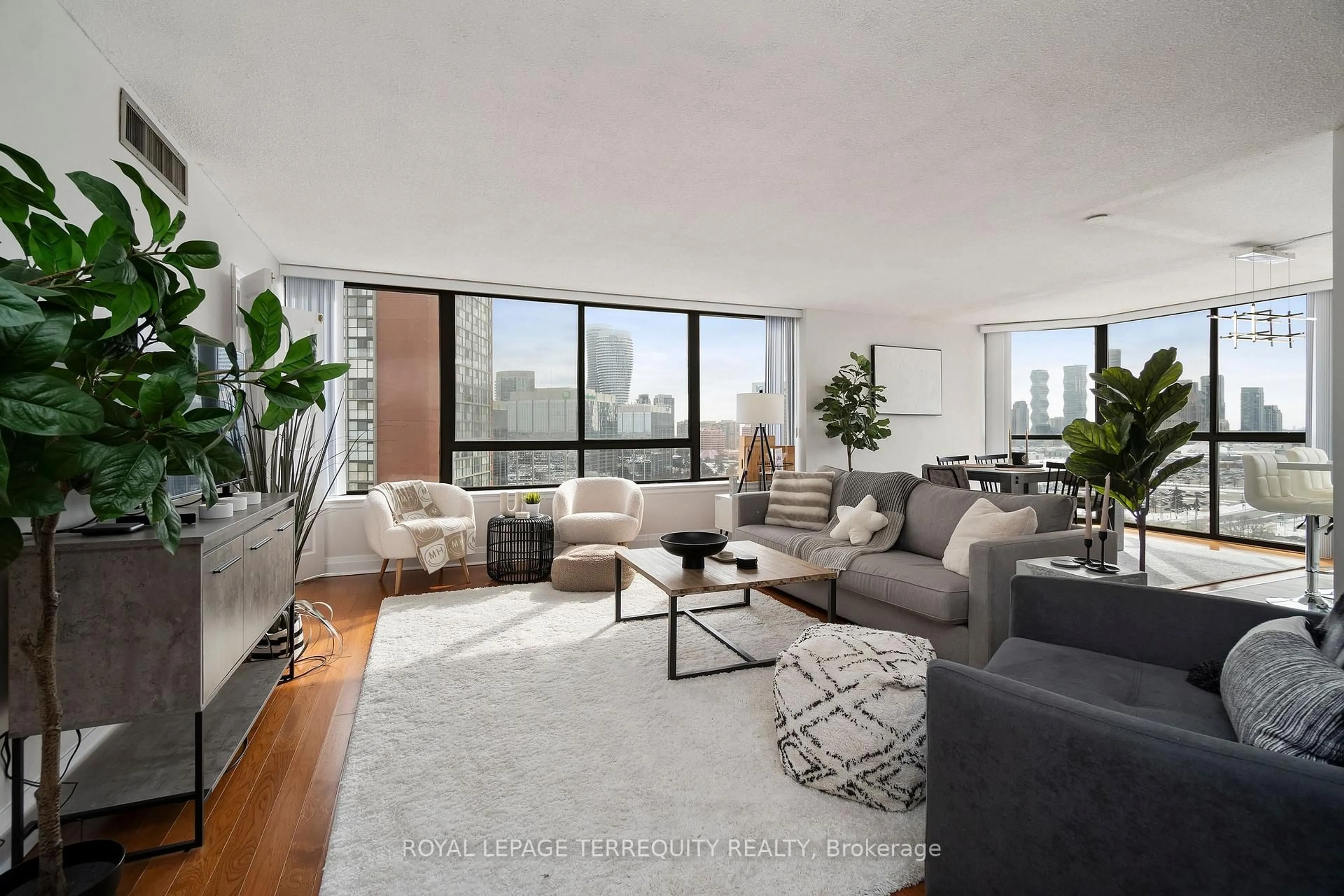 Living room with furniture, unknown for 4235 Sherwoodtowne Blvd #1607, Mississauga Ontario L4Z 1W3