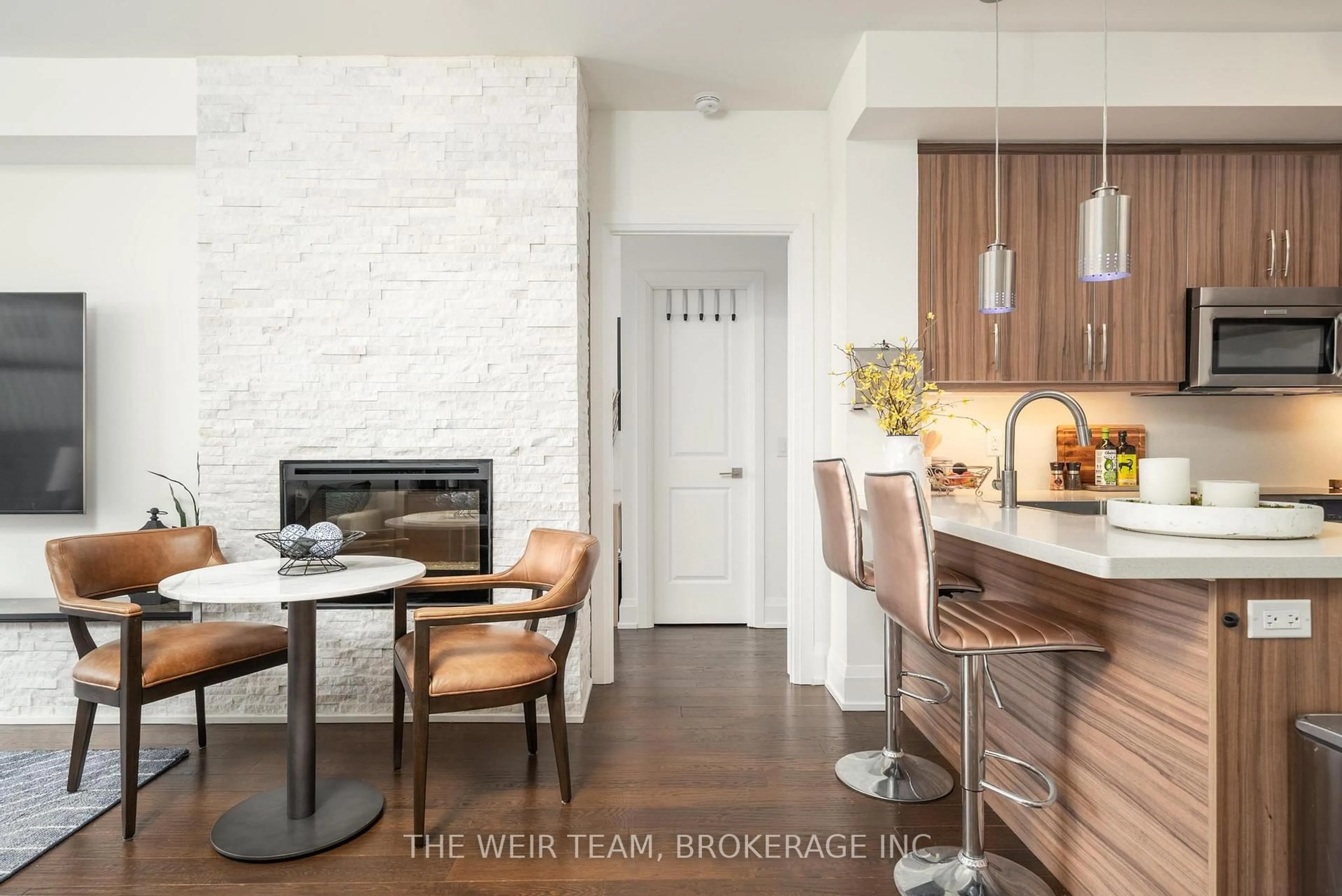 Open concept kitchen, unknown for 2 Old Mill Dr, Toronto Ontario M6S 0A2