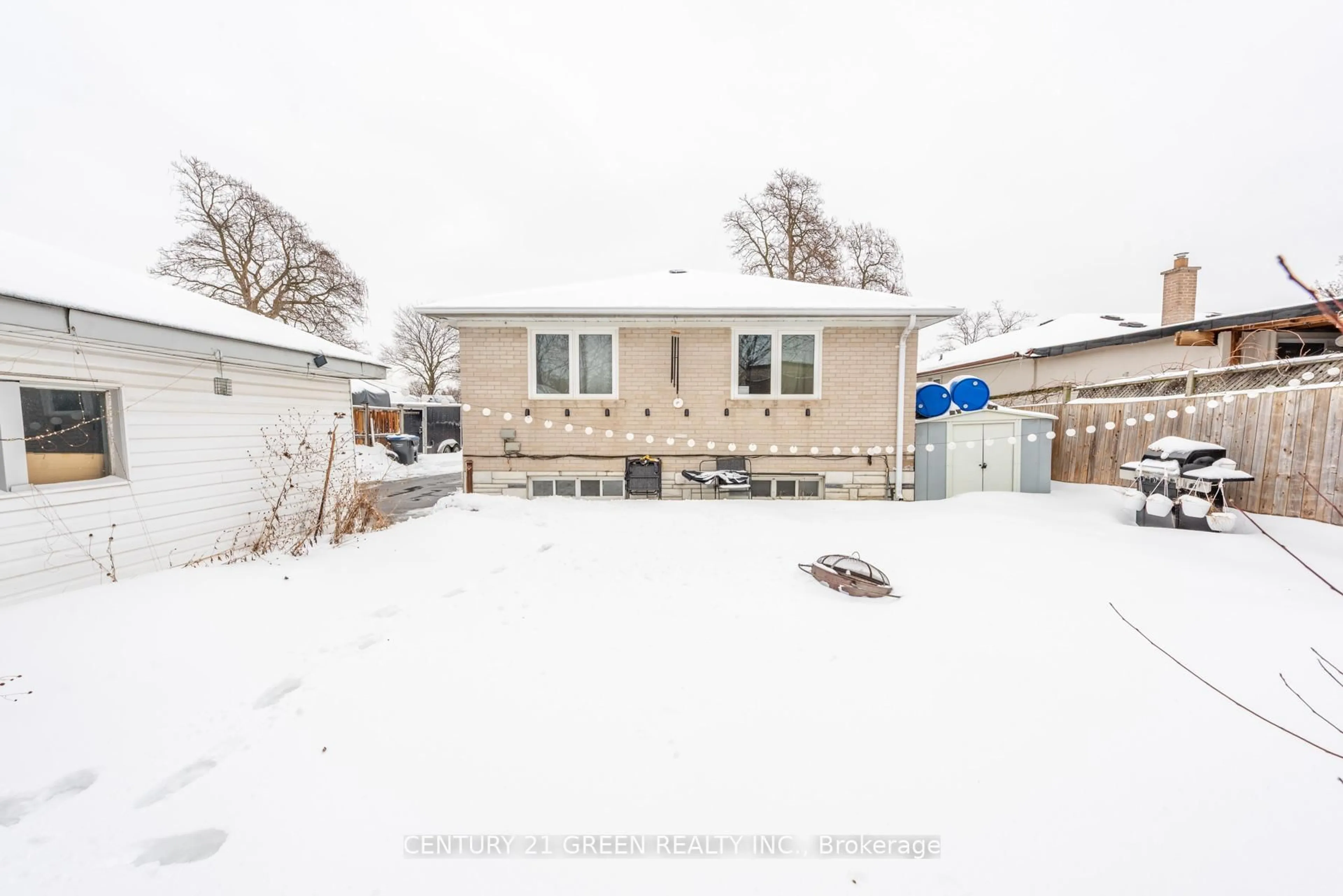 A pic from outside/outdoor area/front of a property/back of a property/a pic from drone, street for 9 Ridgetop Ave, Brampton Ontario L6X 1Z6
