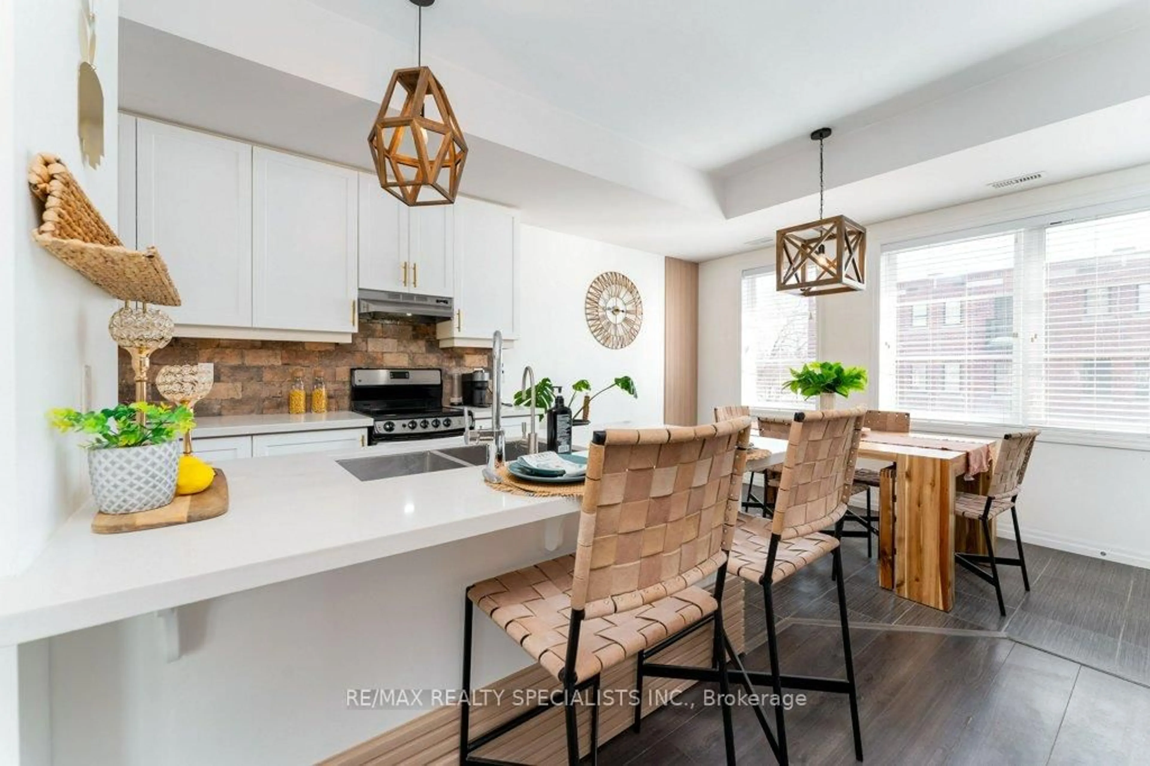 Open concept kitchen, unknown for 70 Plains Rd #39, Burlington Ontario L7T 2B9