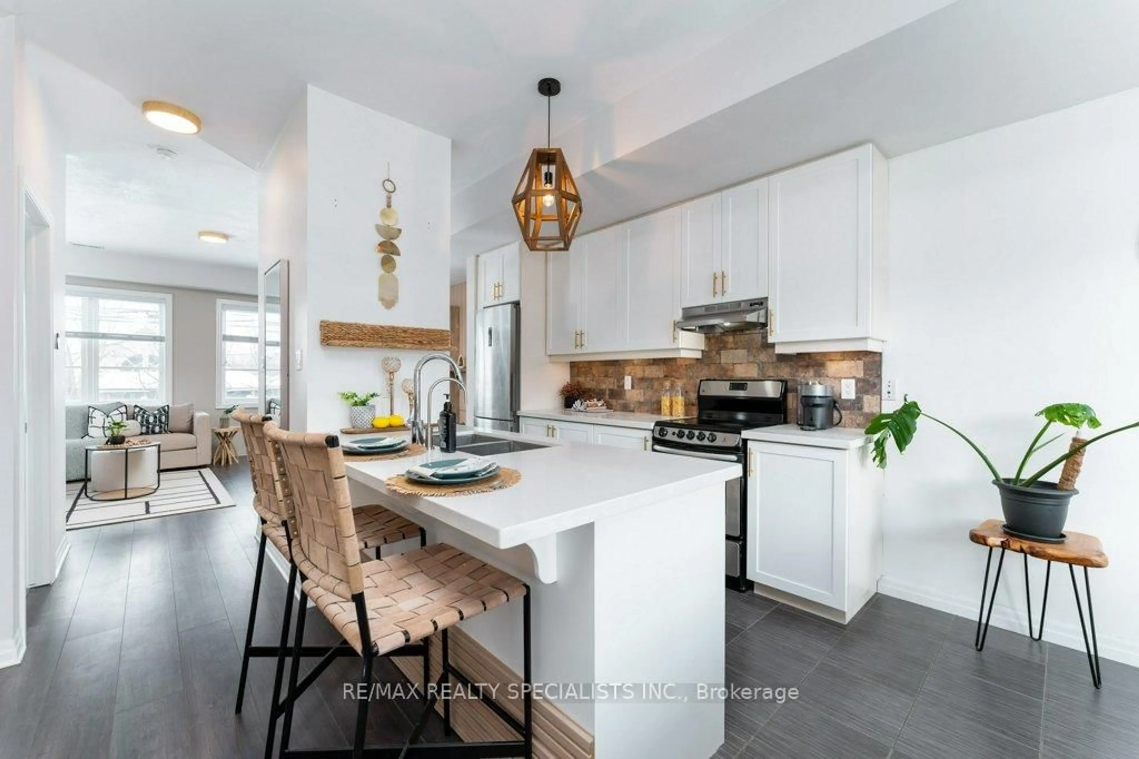 Open concept kitchen, unknown for 70 Plains Rd #39, Burlington Ontario L7T 2B9