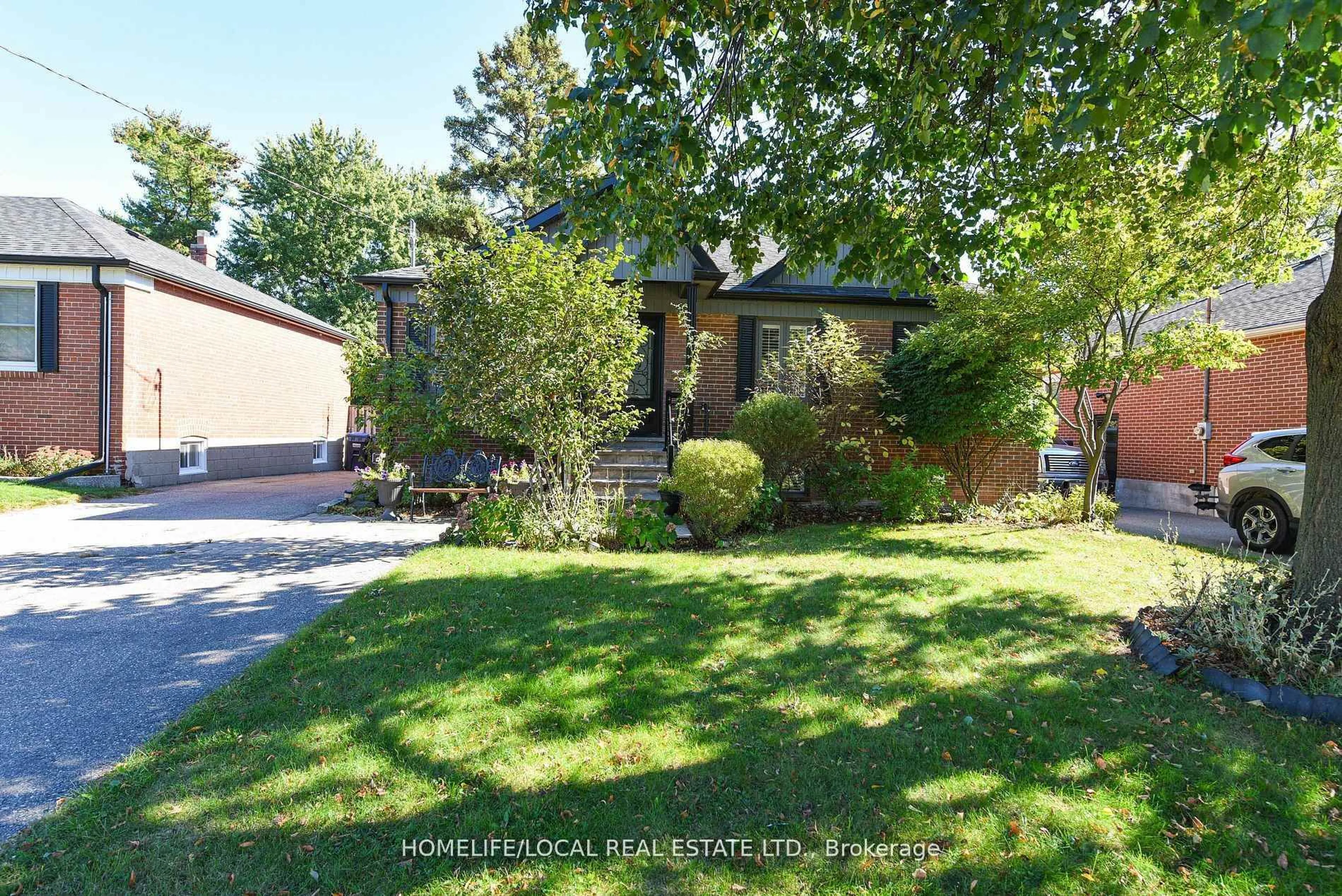 Unknown for 570 Exbury Cres, Mississauga Ontario L5G 2P4