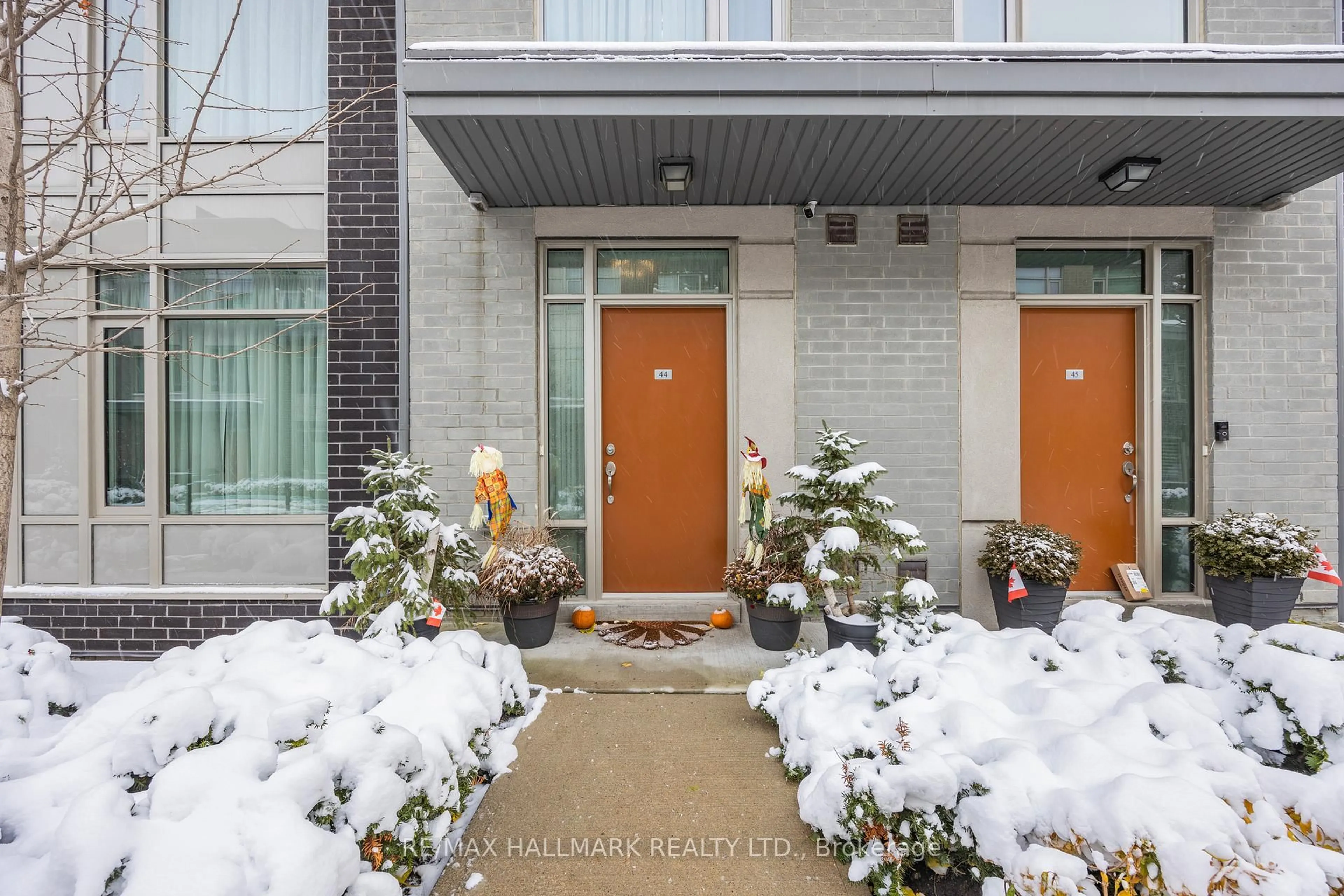 Unknown for 26 Applewood Lane #44, Toronto Ontario M9C 0C1