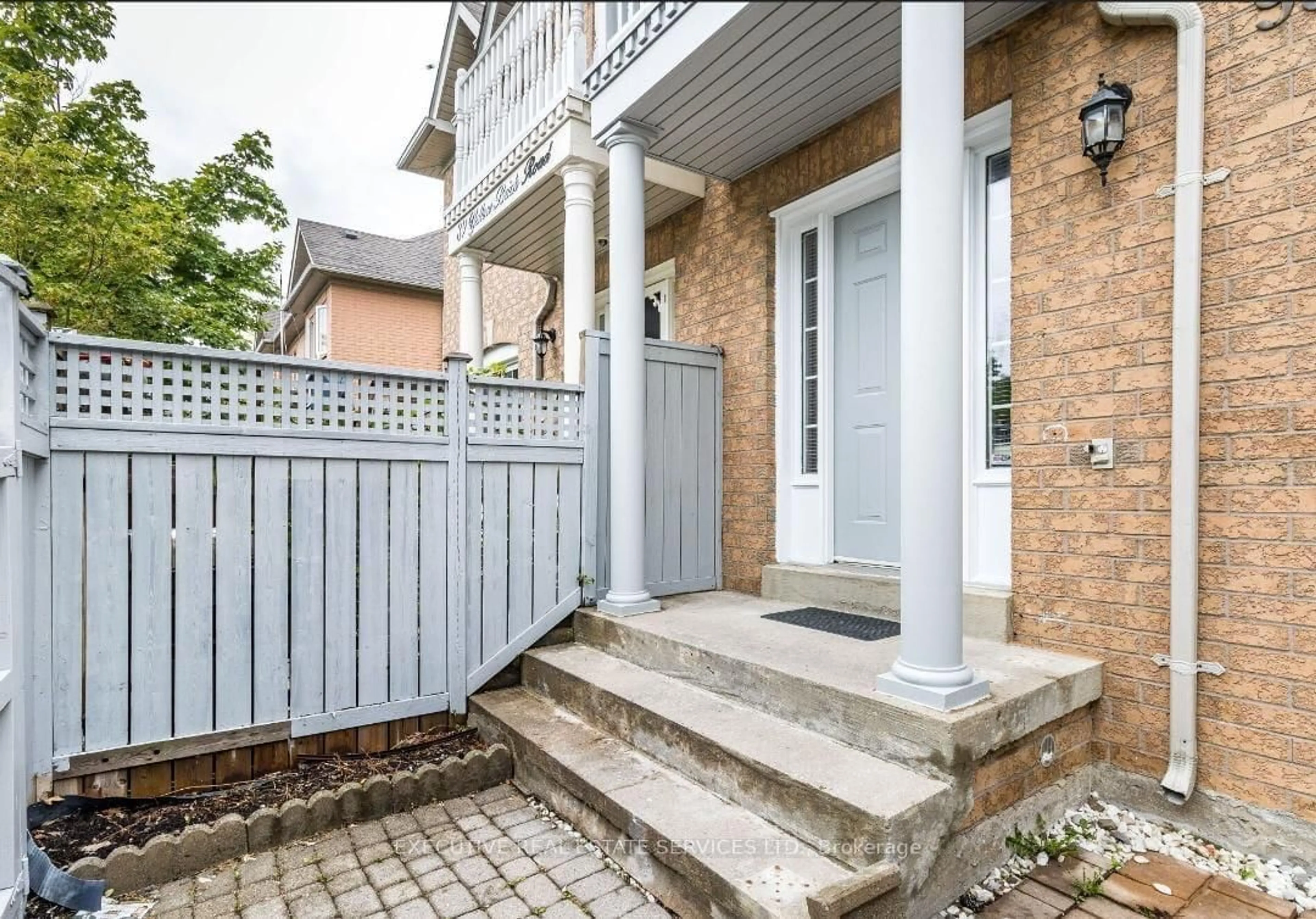Patio, street for 95 Yellow Brick Rd, Brampton Ontario L6V 4K7