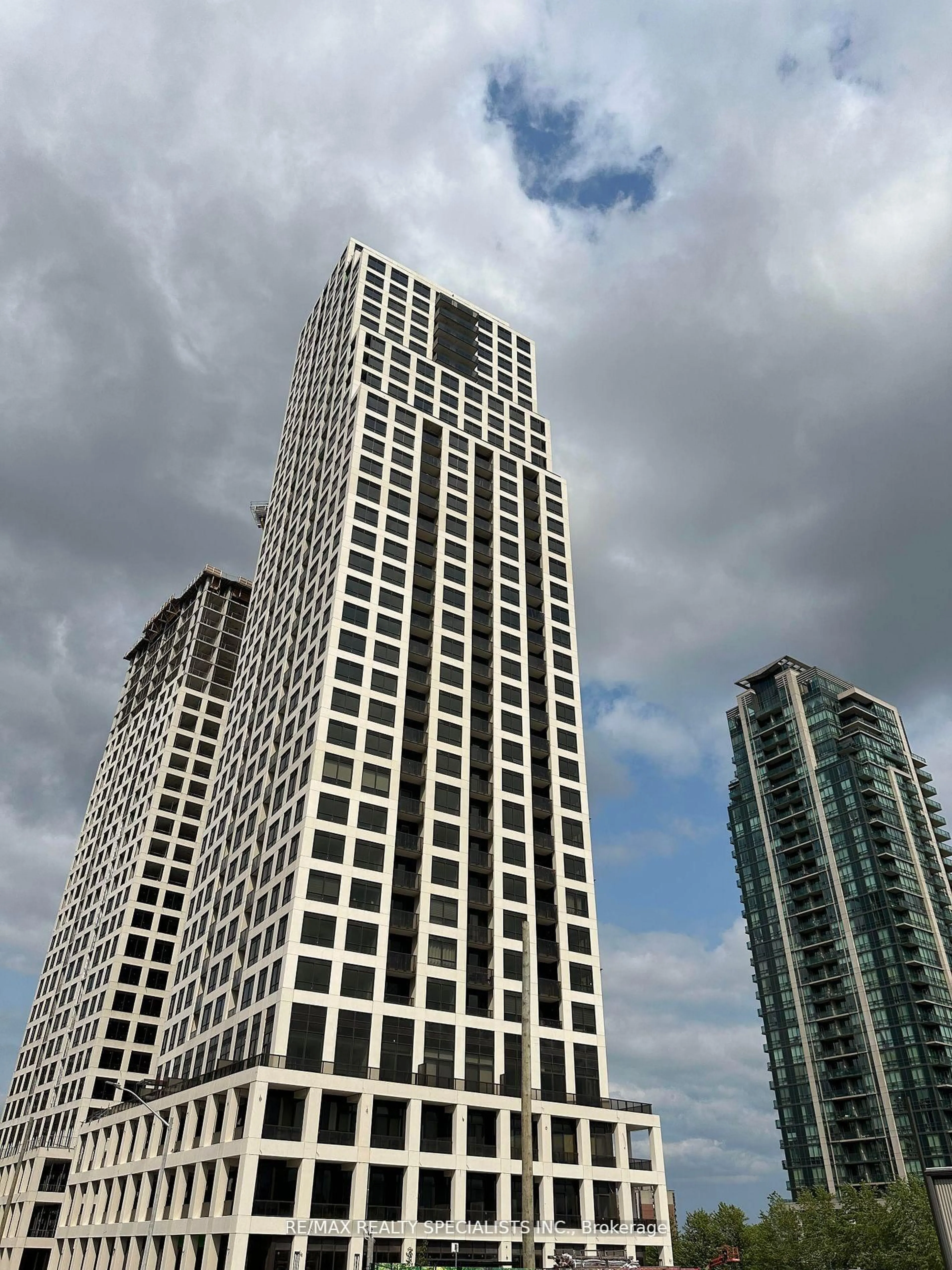 Unknown for 36 Elm Dr #3605, Mississauga Ontario L5B 0N3