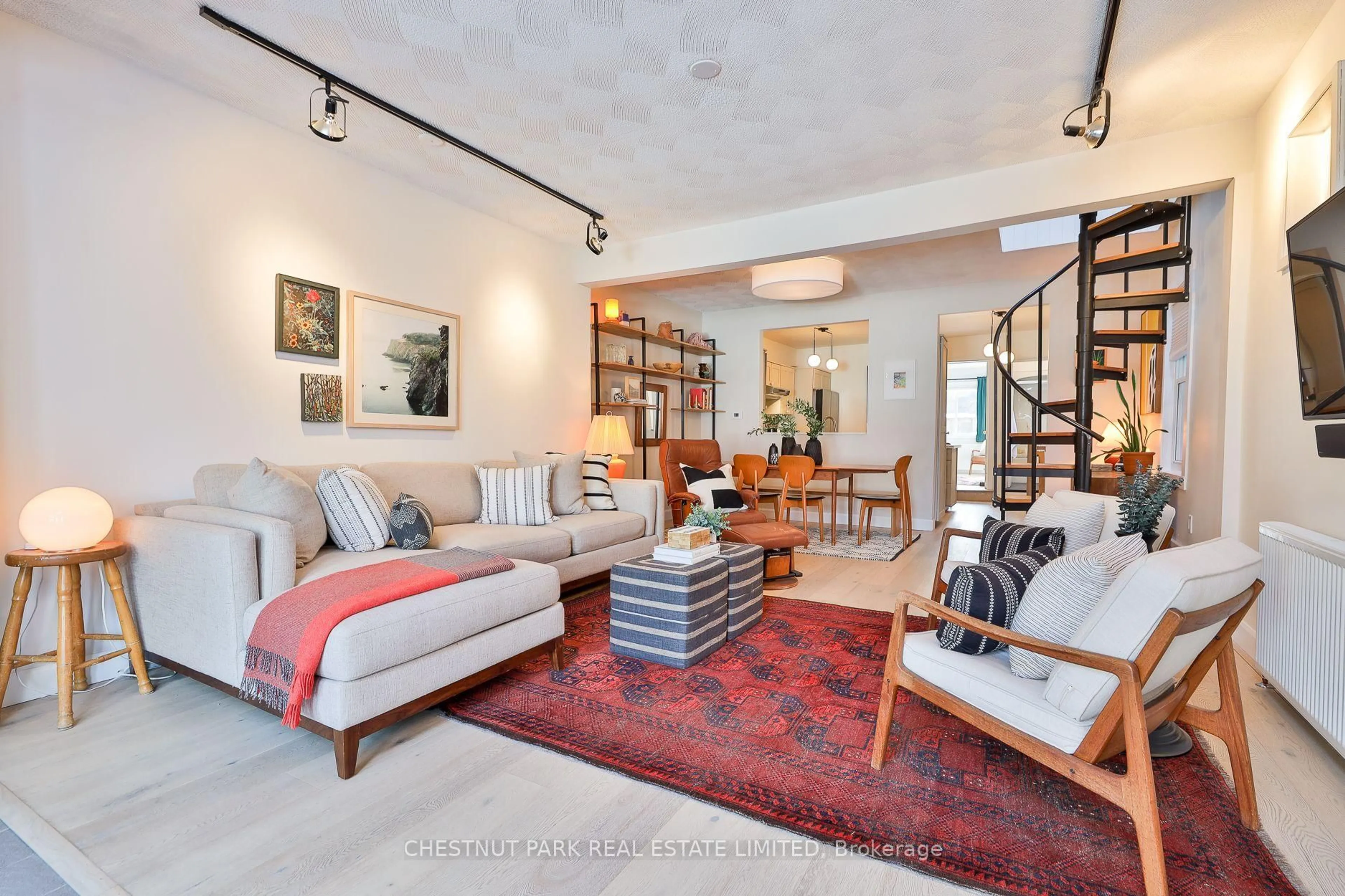 Living room with furniture, unknown for 72 Watson Ave, Toronto Ontario M6S 4E1