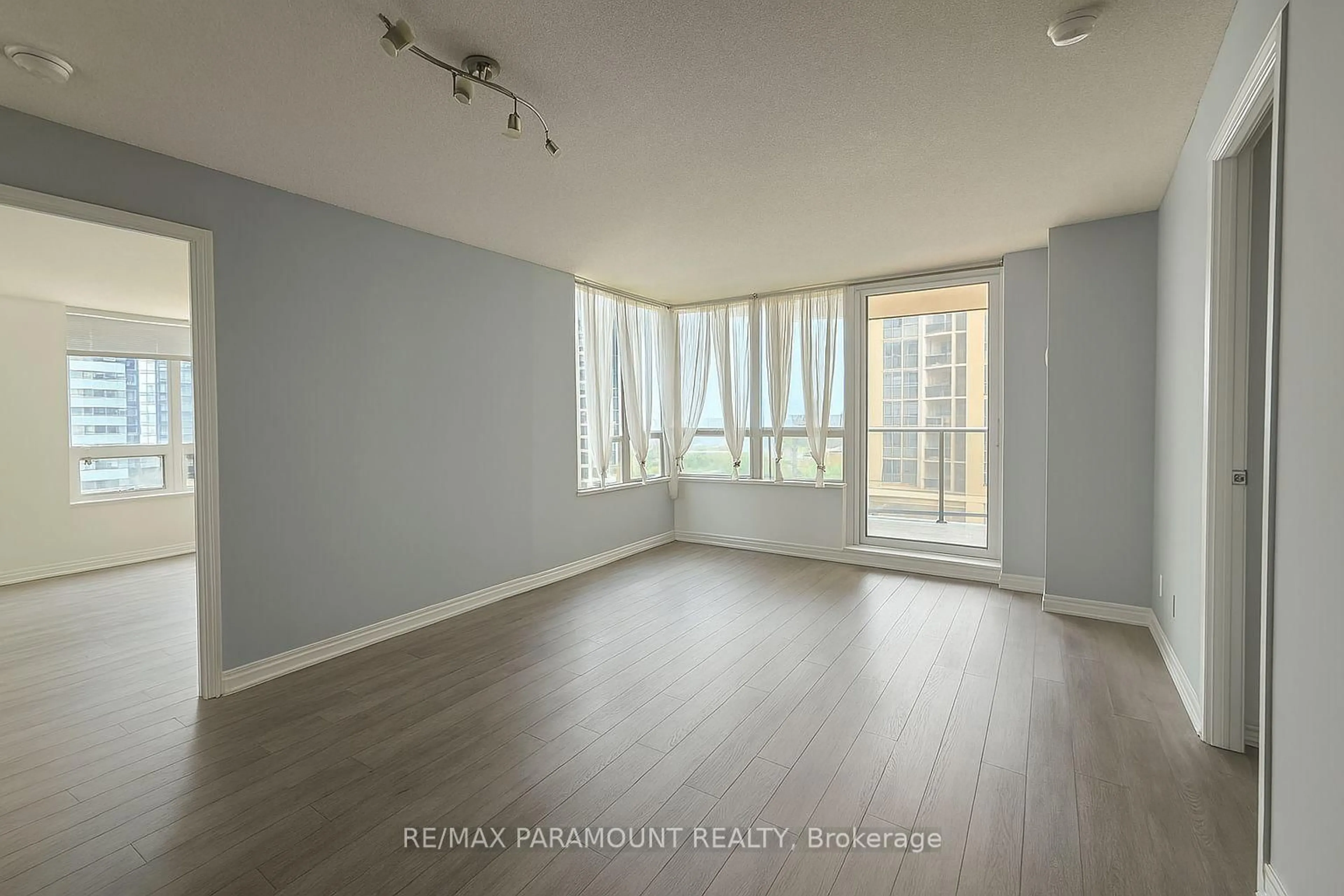 A pic of a room for 4080 Living Arts Dr #1105, Mississauga Ontario L5B 4N3