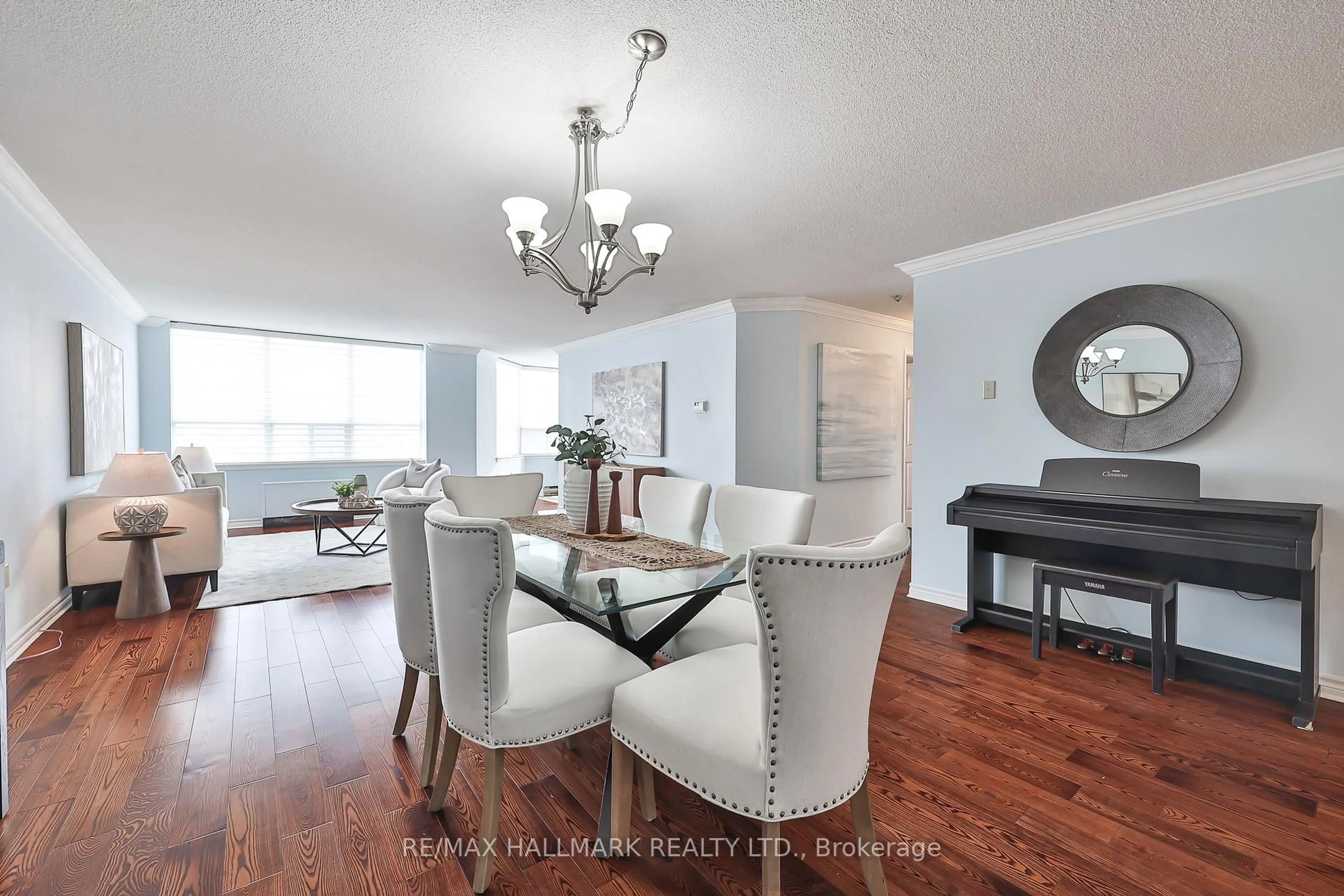 Dining room, wood/laminate floor for 58 Church St #401, Brampton Ontario L6V 4A8