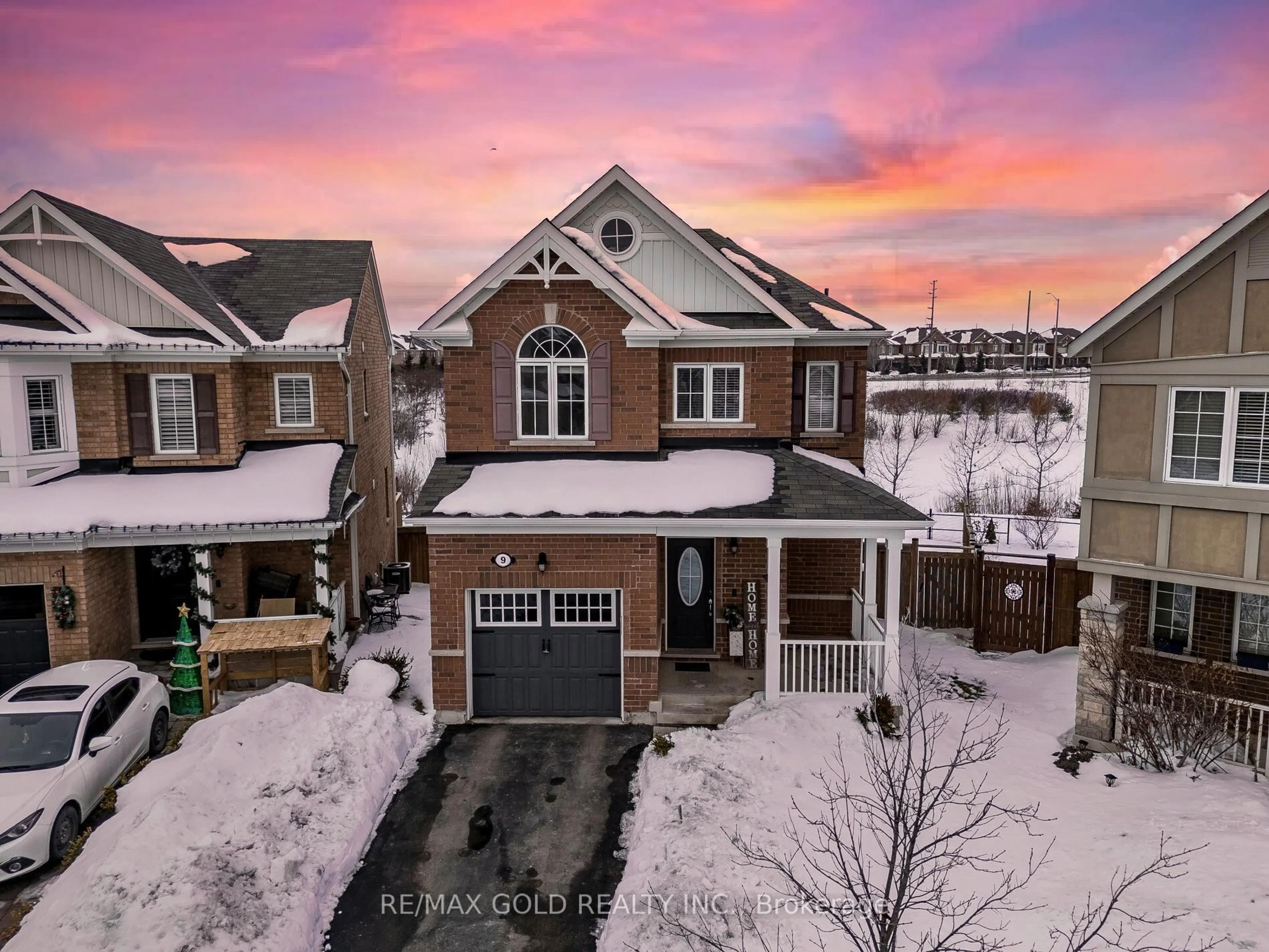 A pic from outside/outdoor area/front of a property/back of a property/a pic from drone, street for 9 Polstar Rd, Brampton Ontario L7A 4H1