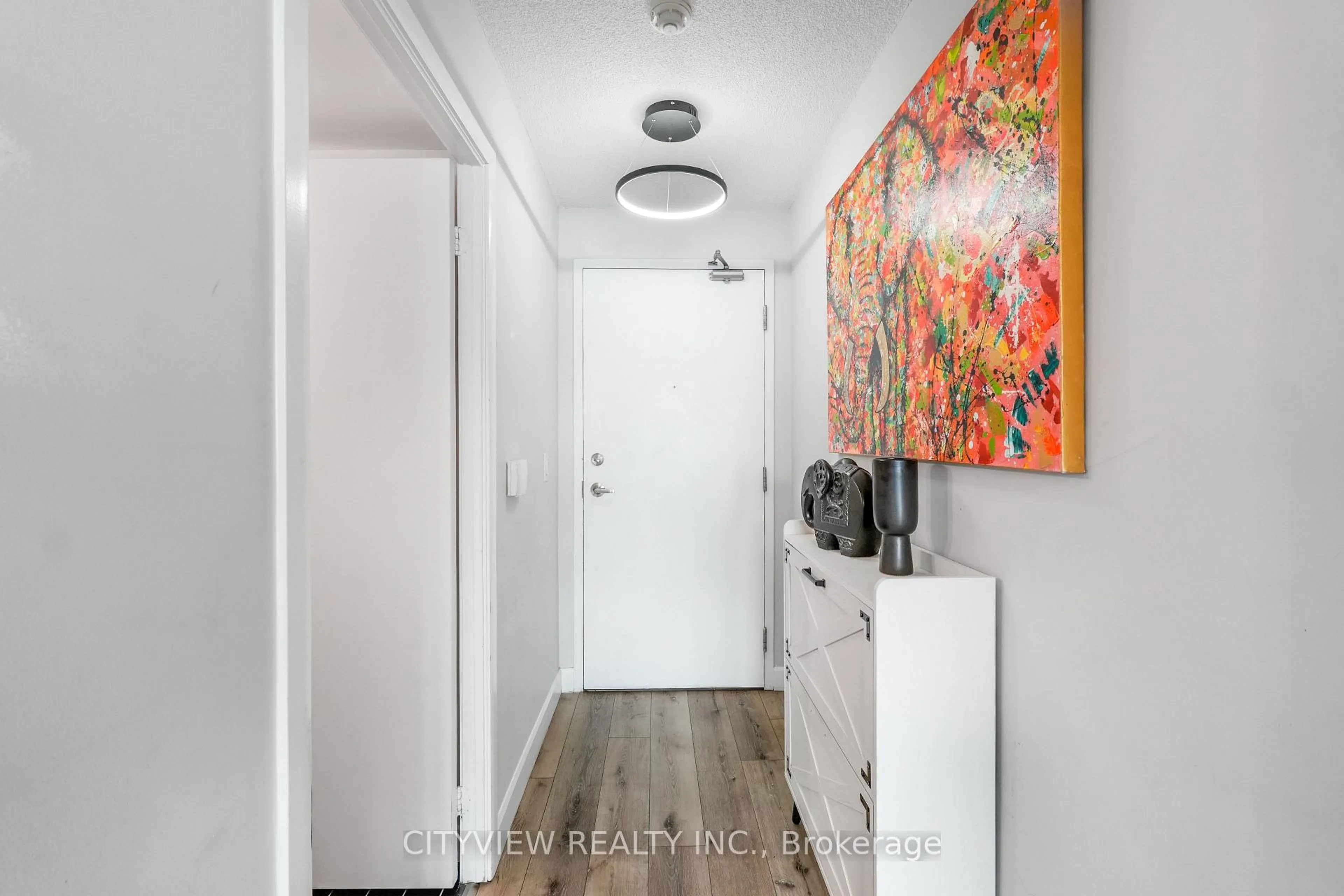 Indoor entryway for 155 Legion Rd #2501, Toronto Ontario M8Y 0A7