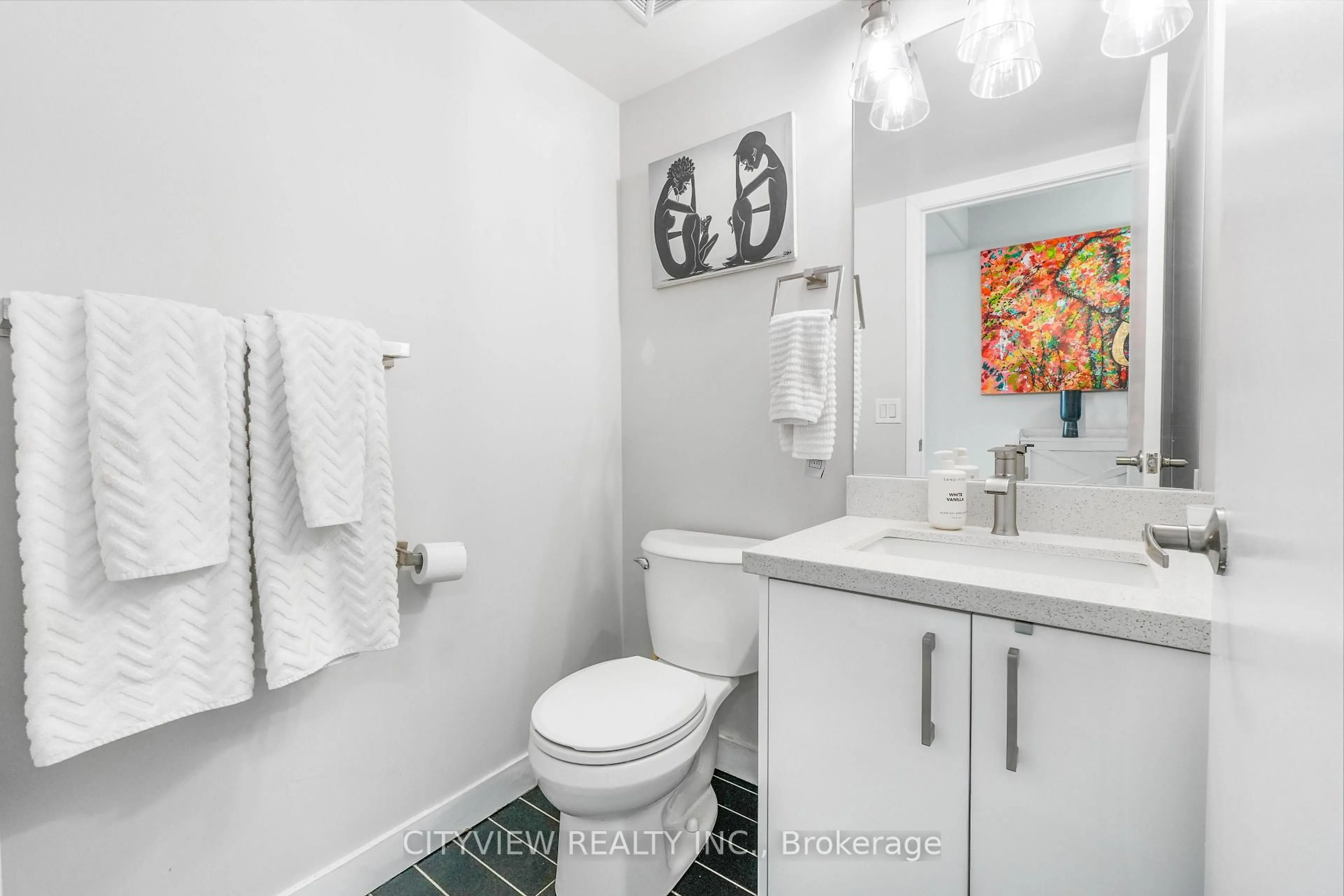 Standard bathroom, ceramic/tile floor for 155 Legion Rd #2501, Toronto Ontario M8Y 0A7
