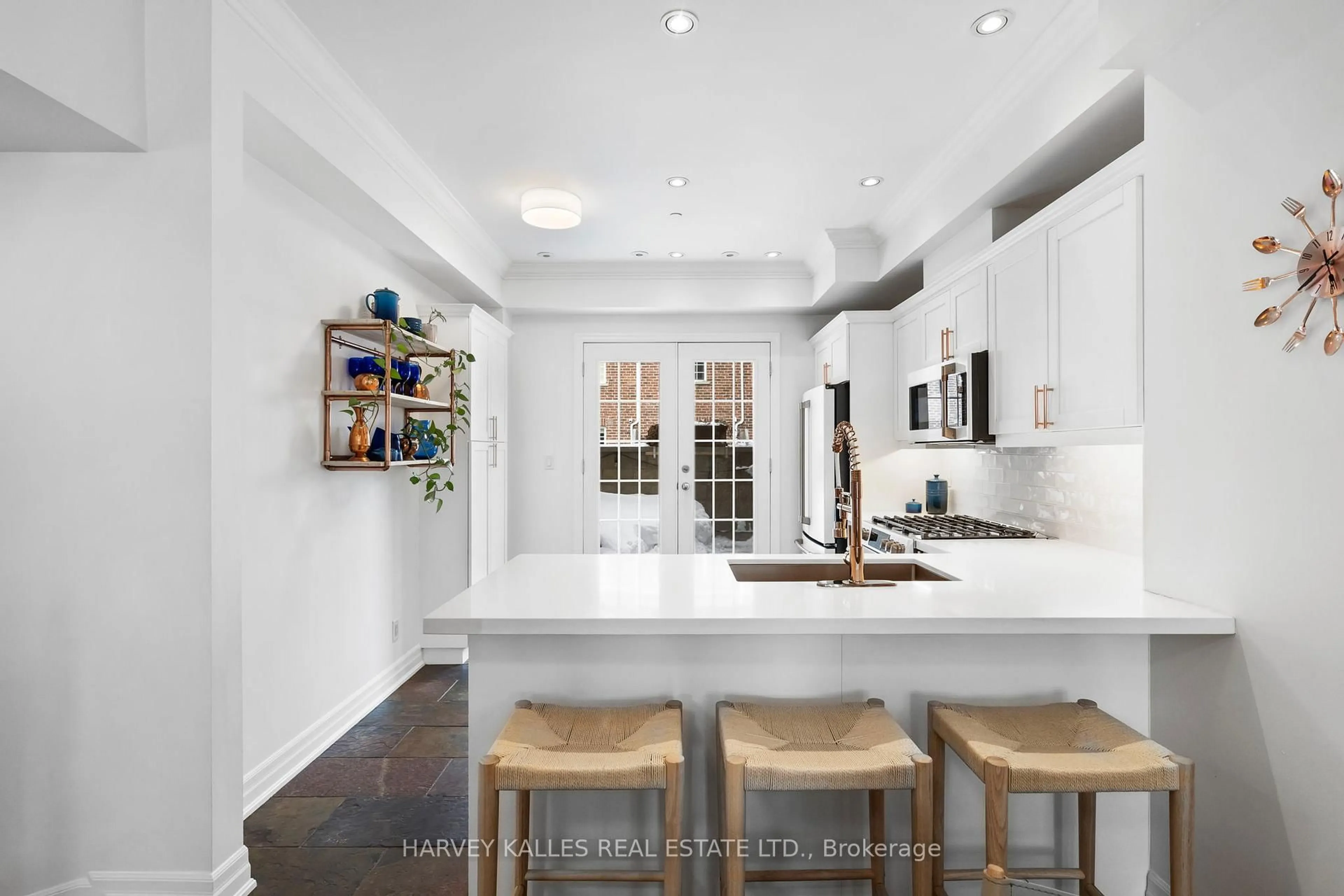 Open concept kitchen, ceramic/tile floor for 17 Peelar Mews, Toronto Ontario M8Y 0B1