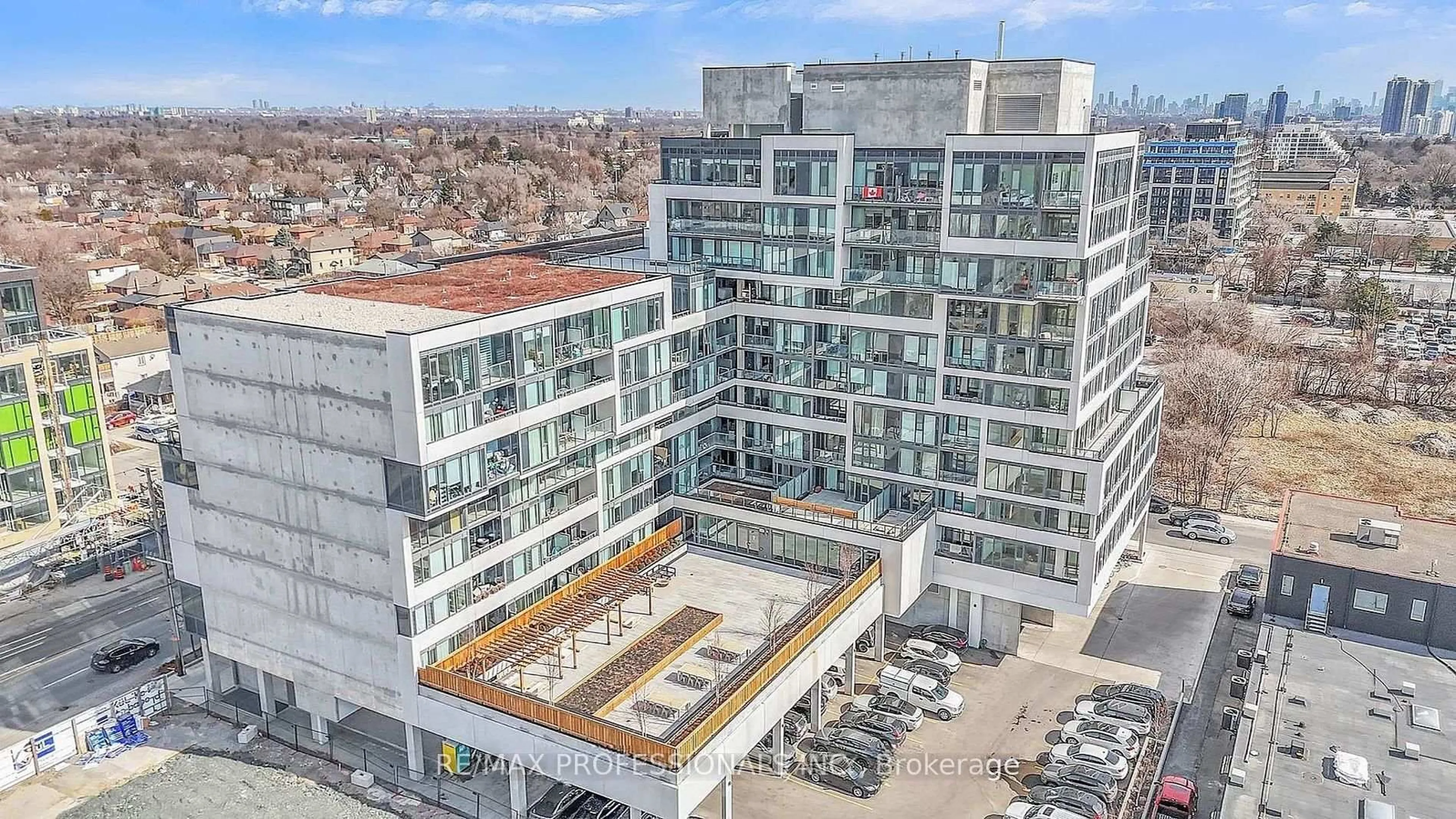 A pic from outside/outdoor area/front of a property/back of a property/a pic from drone, city buildings view from balcony for 859 The Queensway #313, Toronto Ontario M8Z 1N8
