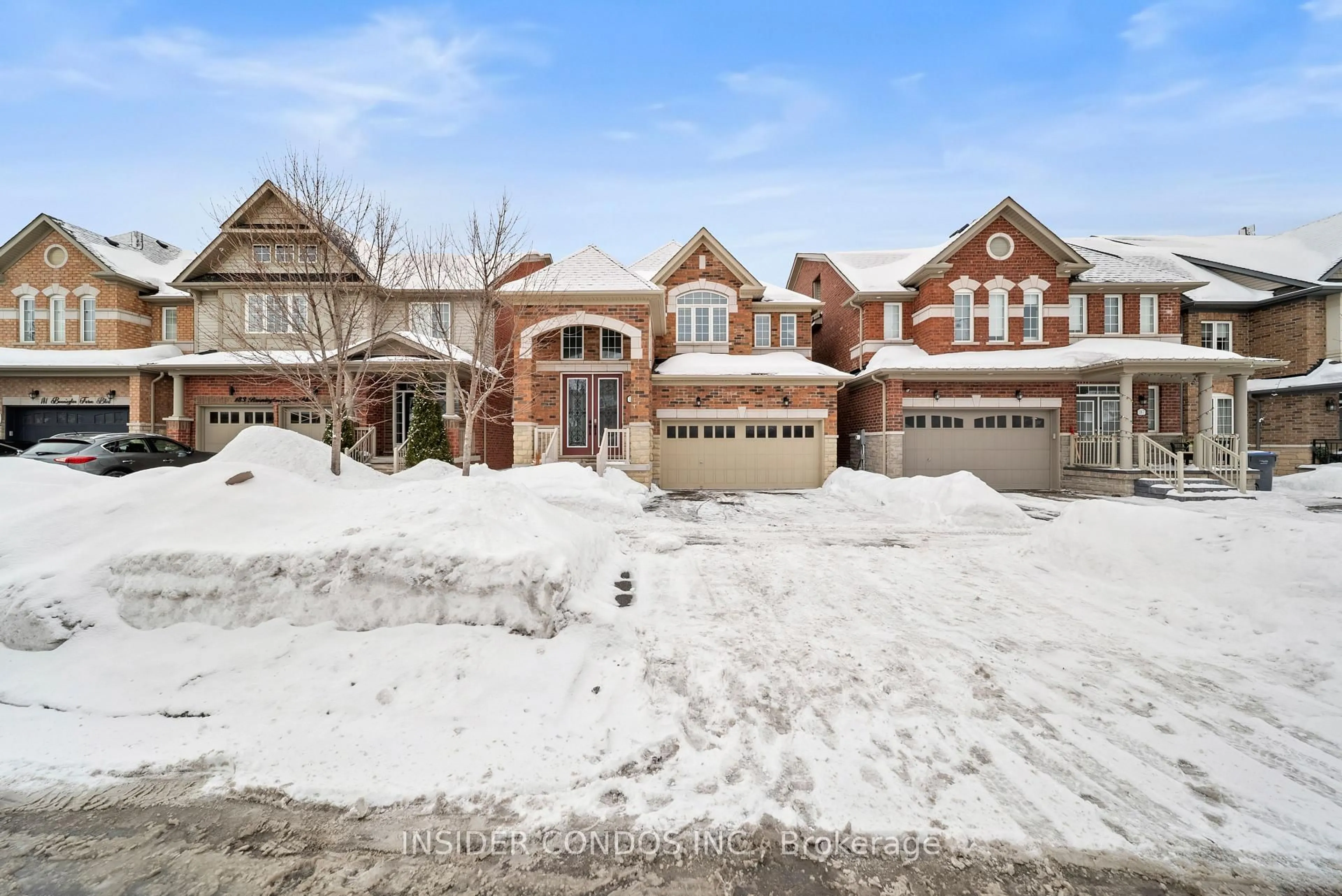 Home with brick exterior material, street for 185 Bonnieglen Farm Blvd, Caledon Ontario L6P 1K7