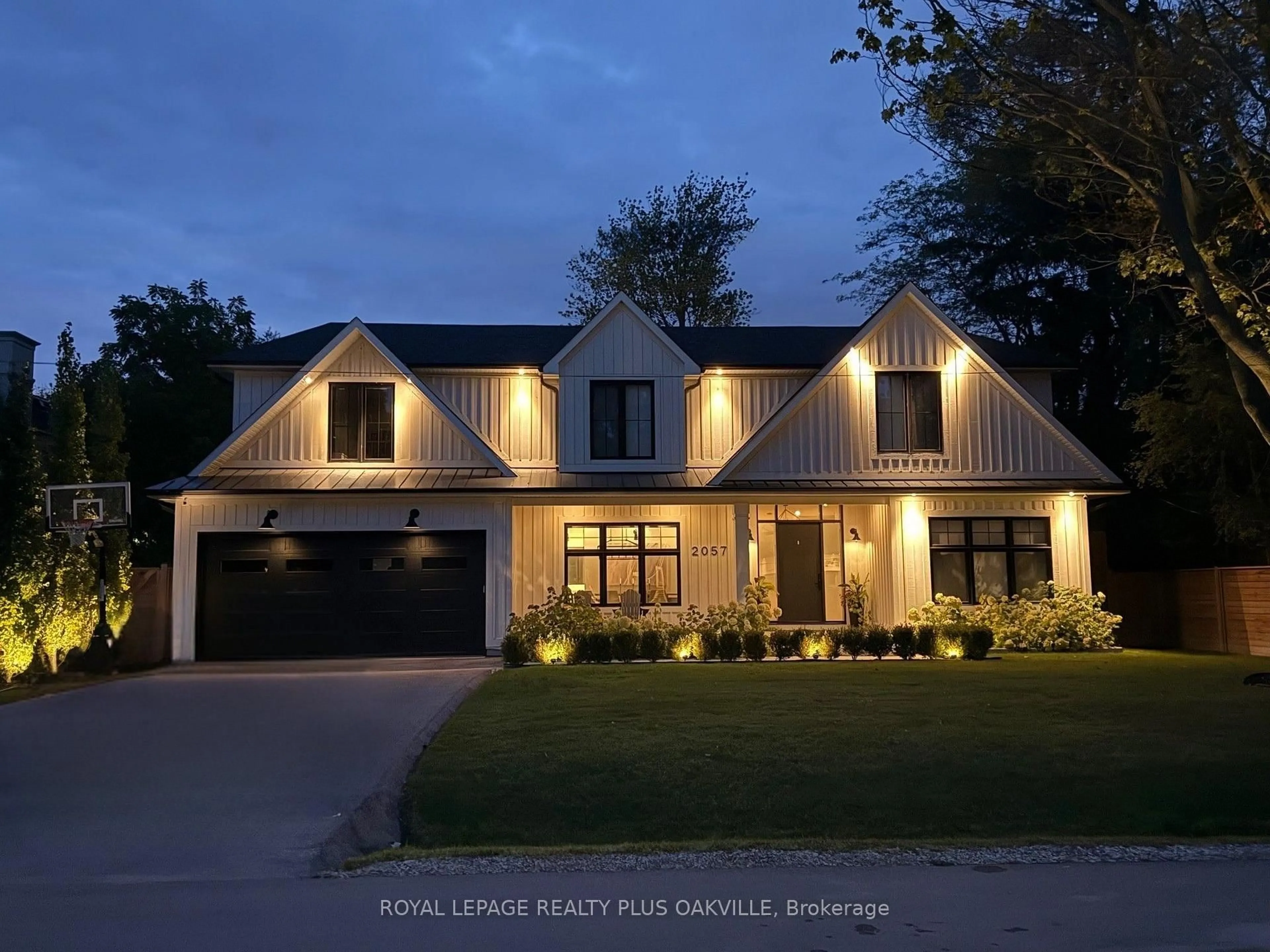 Home with brick exterior material, street for 2057 Salvator Blvd, Oakville Ontario L6L 1M9