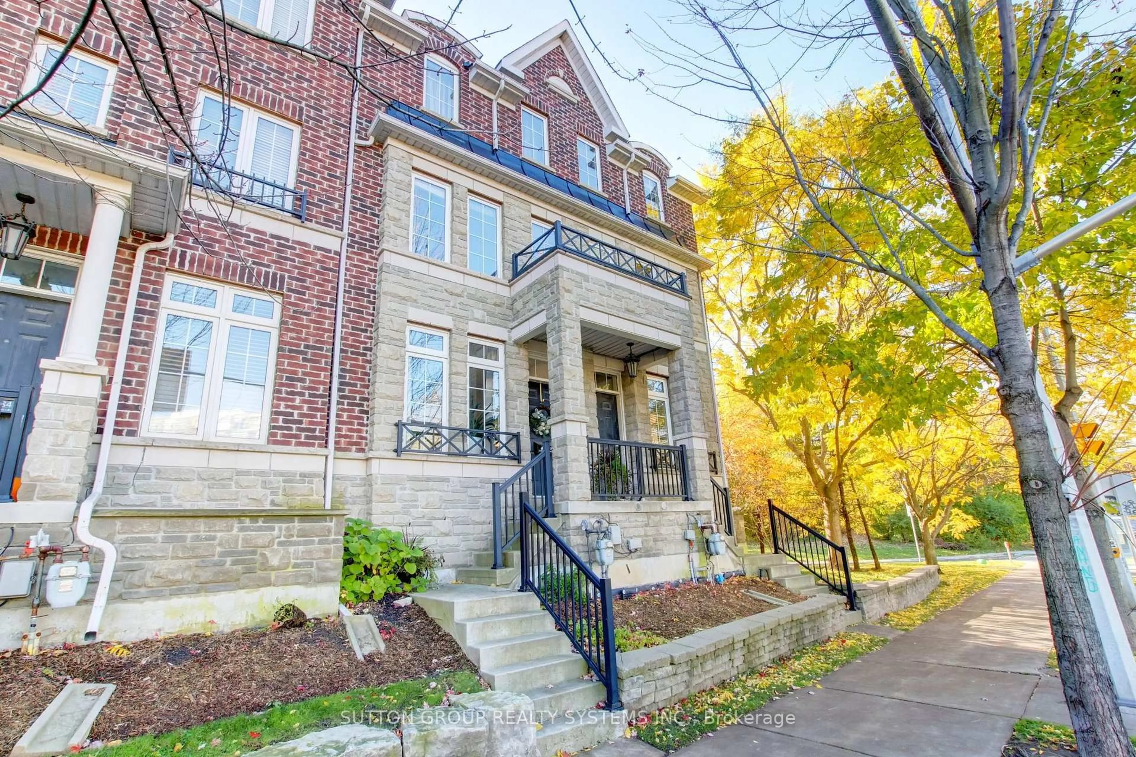 Home with brick exterior material, street for 119b The Queensway #85, Toronto Ontario M6S 5B7