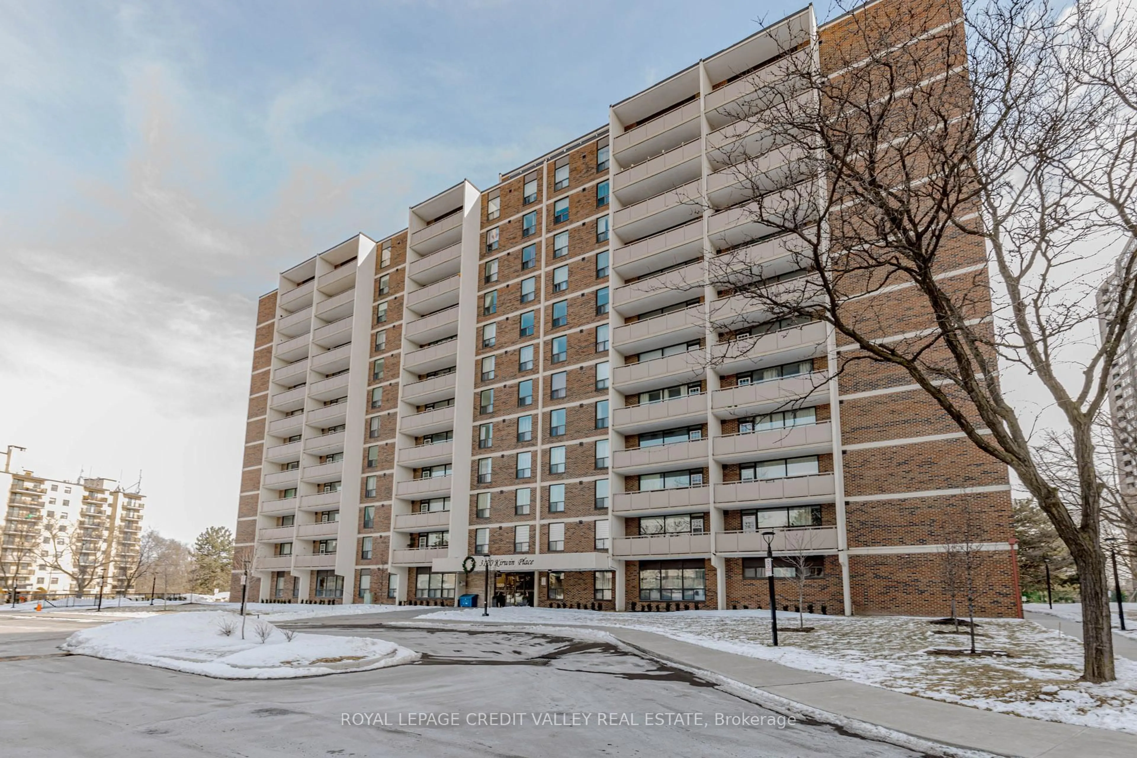 Unknown for 3120 Kirwin Ave #501, Mississauga Ontario L5A 3R2