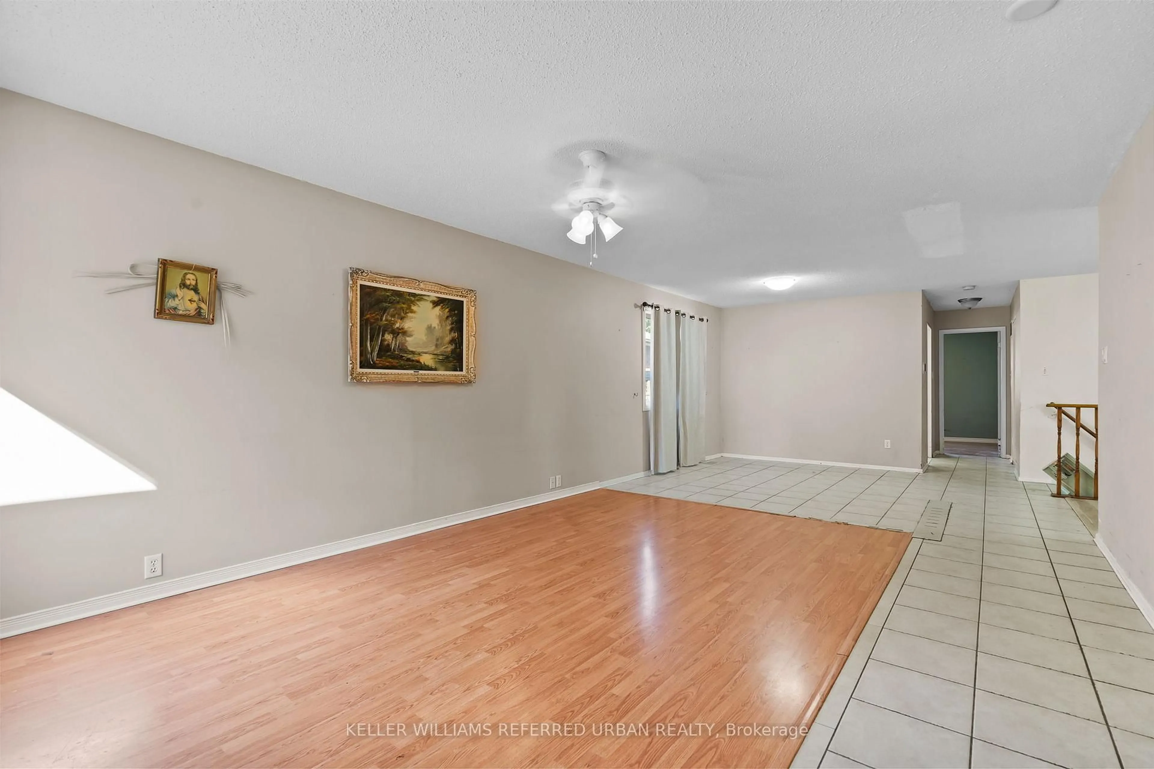 A pic of a room for 1253 Thorpe Rd, Burlington Ontario L7S 2C9