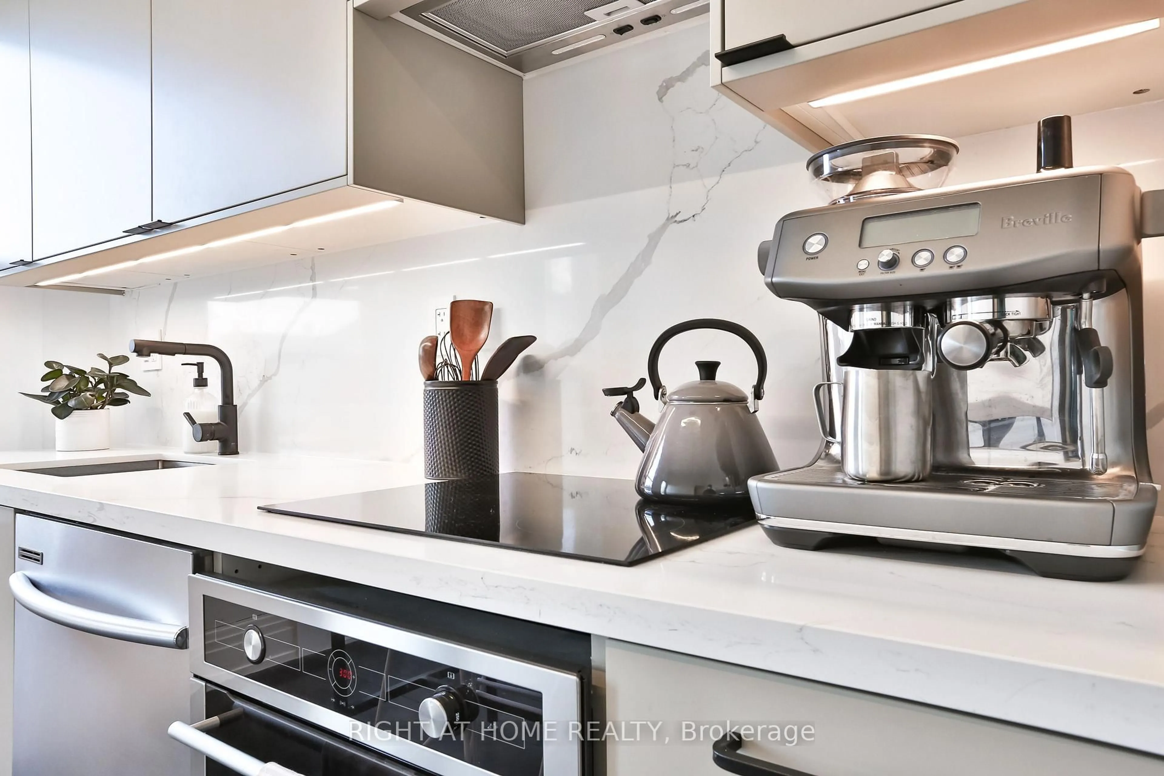 Contemporary kitchen, ceramic/tile floor for 1365 Lansdowne Ave, Toronto Ontario M6H 3Z9