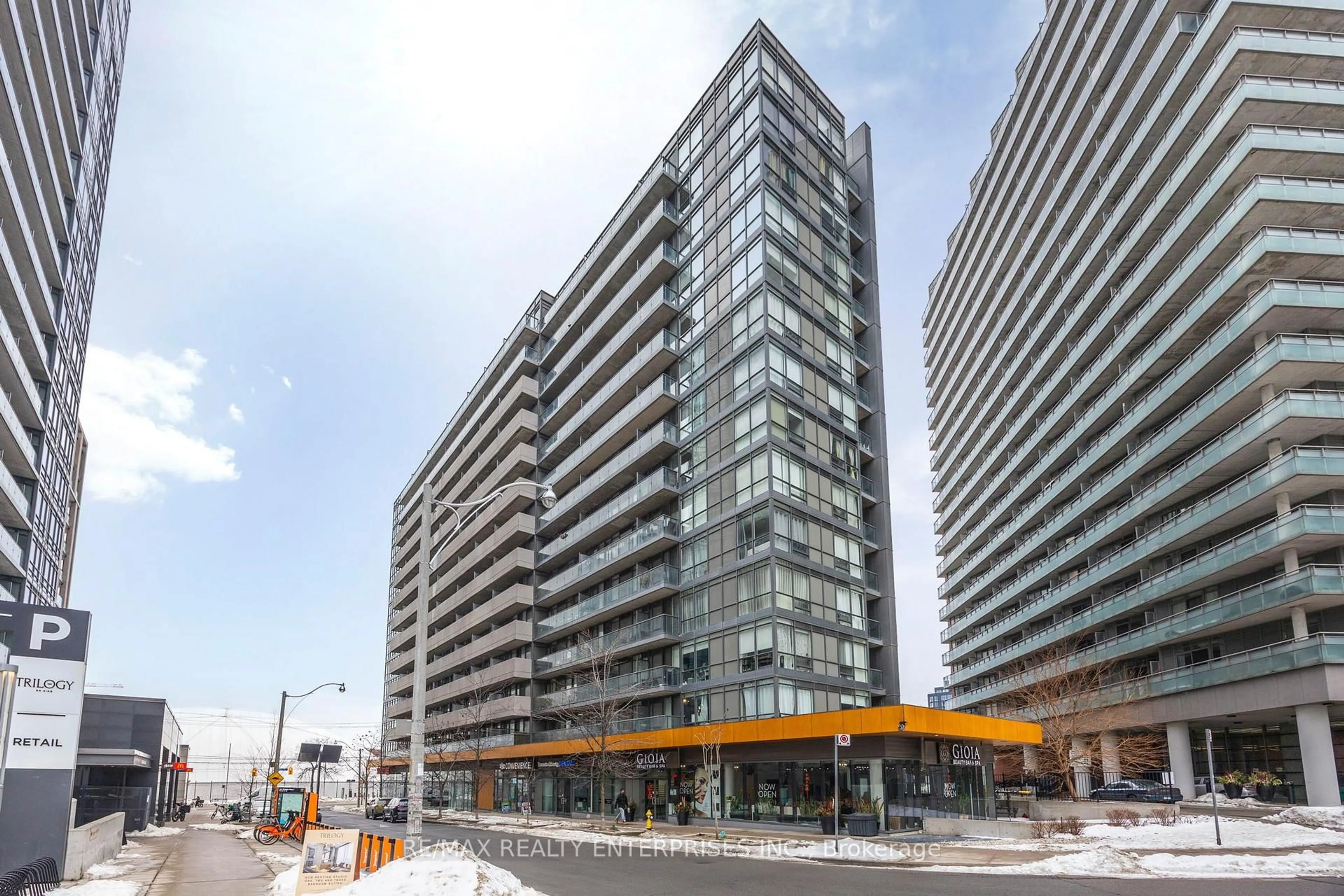 Unknown for 20 Joe Shuster Way #419, Toronto Ontario M6K 0A3