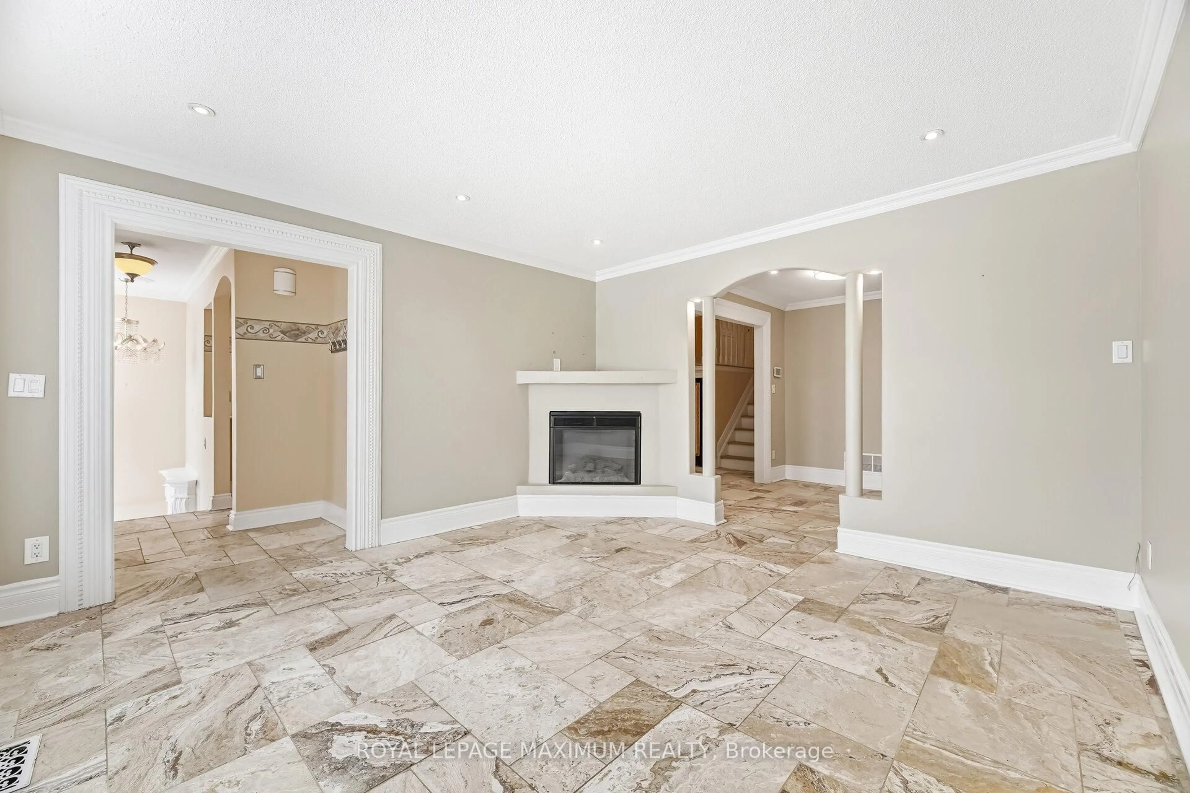 Unknown for 49 Jade Cres, Brampton Ontario L6S 3G9