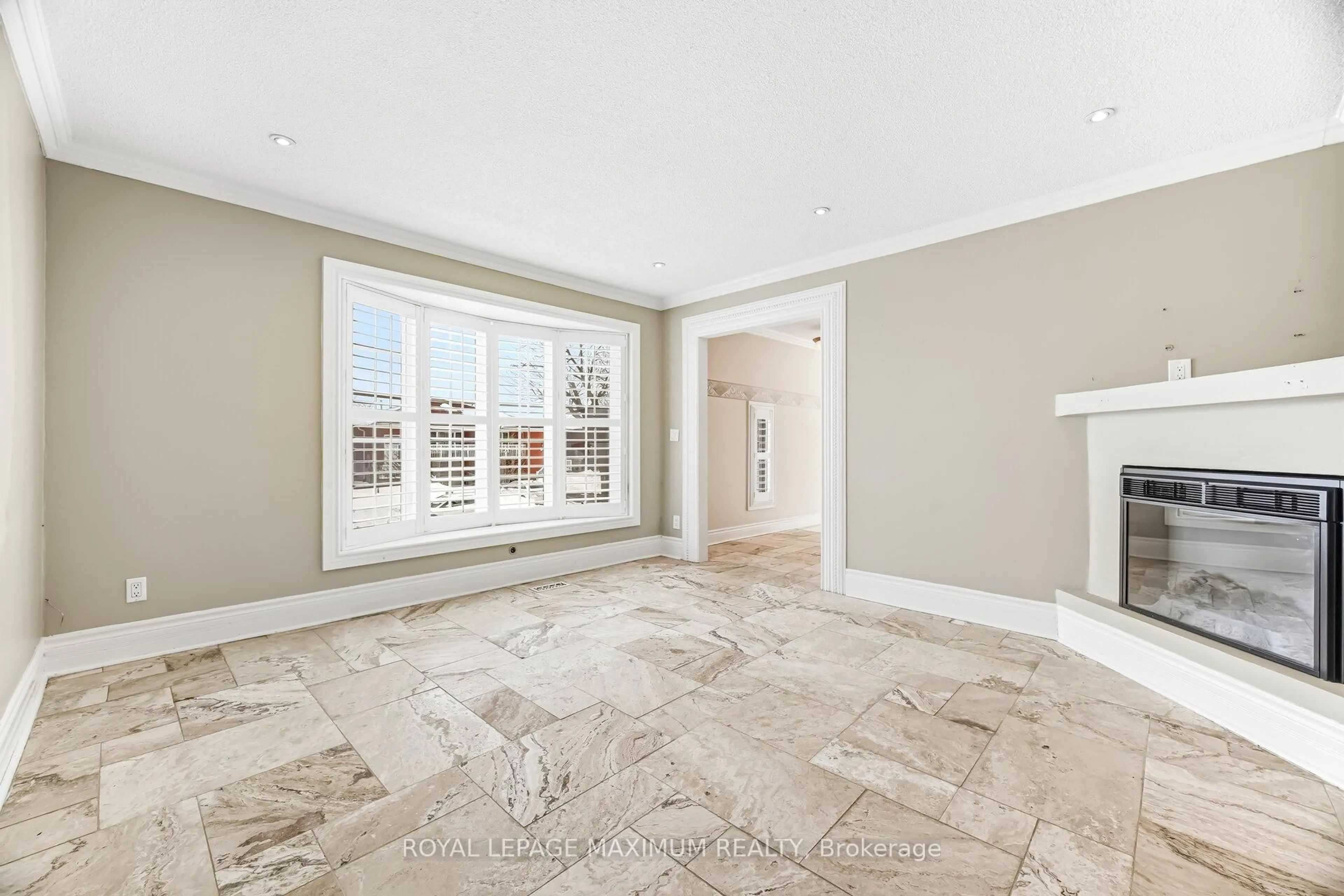 Unknown for 49 Jade Cres, Brampton Ontario L6S 3G9