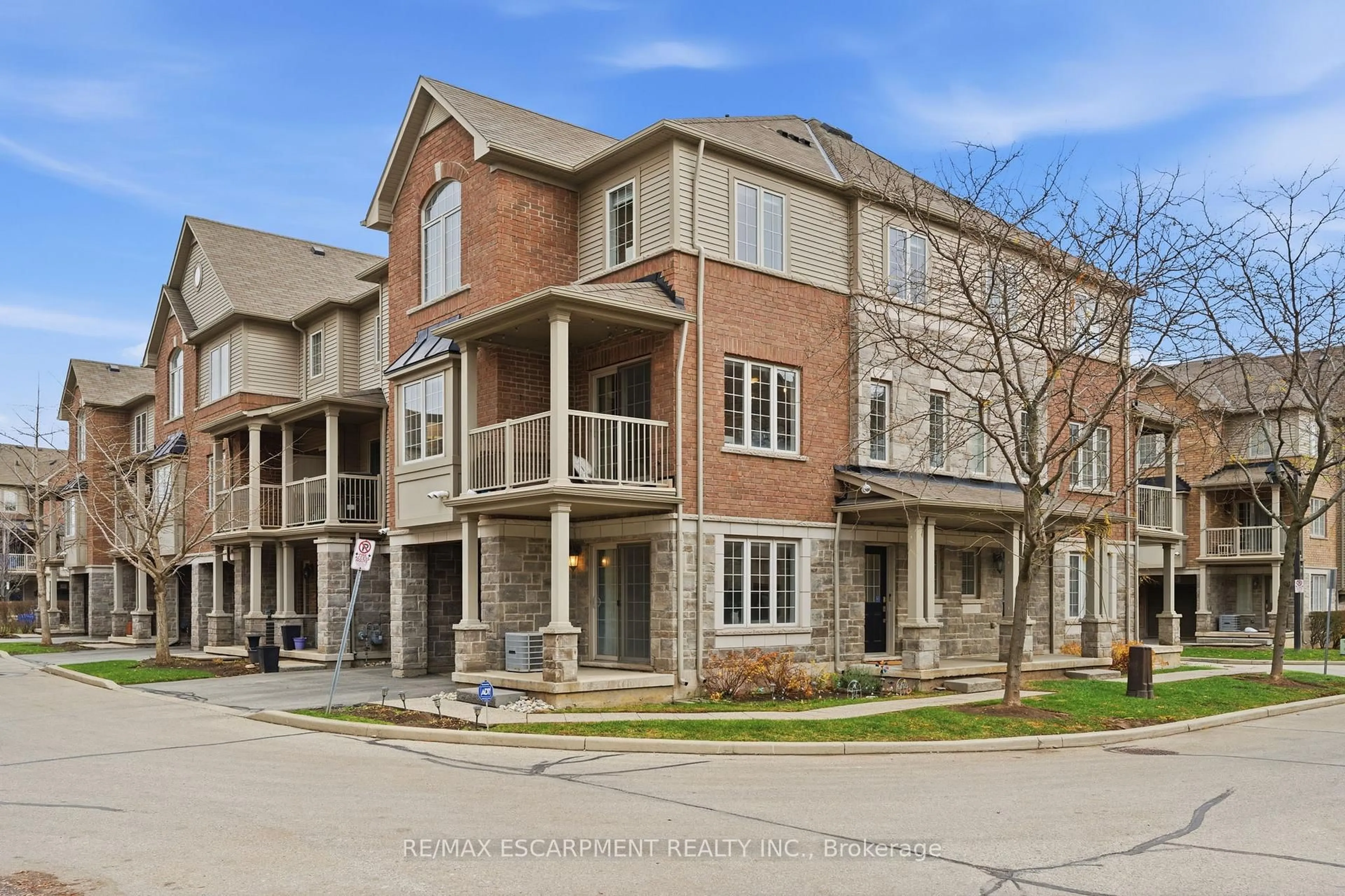 Home with brick exterior material, street for 1401 Plains Rd #80, Burlington Ontario L7R 0C2
