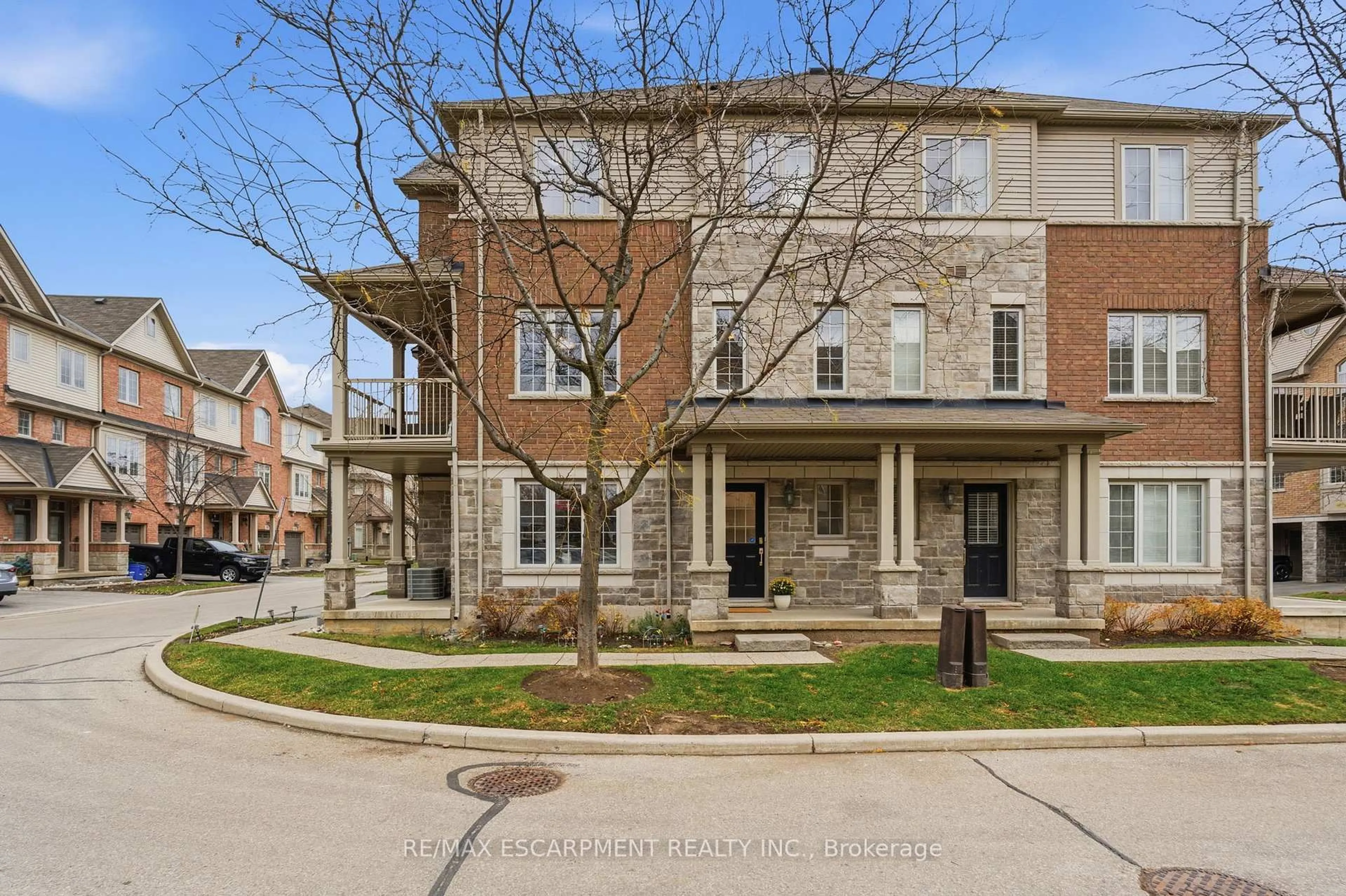 Home with brick exterior material, street for 1401 Plains Rd #80, Burlington Ontario L7R 0C2