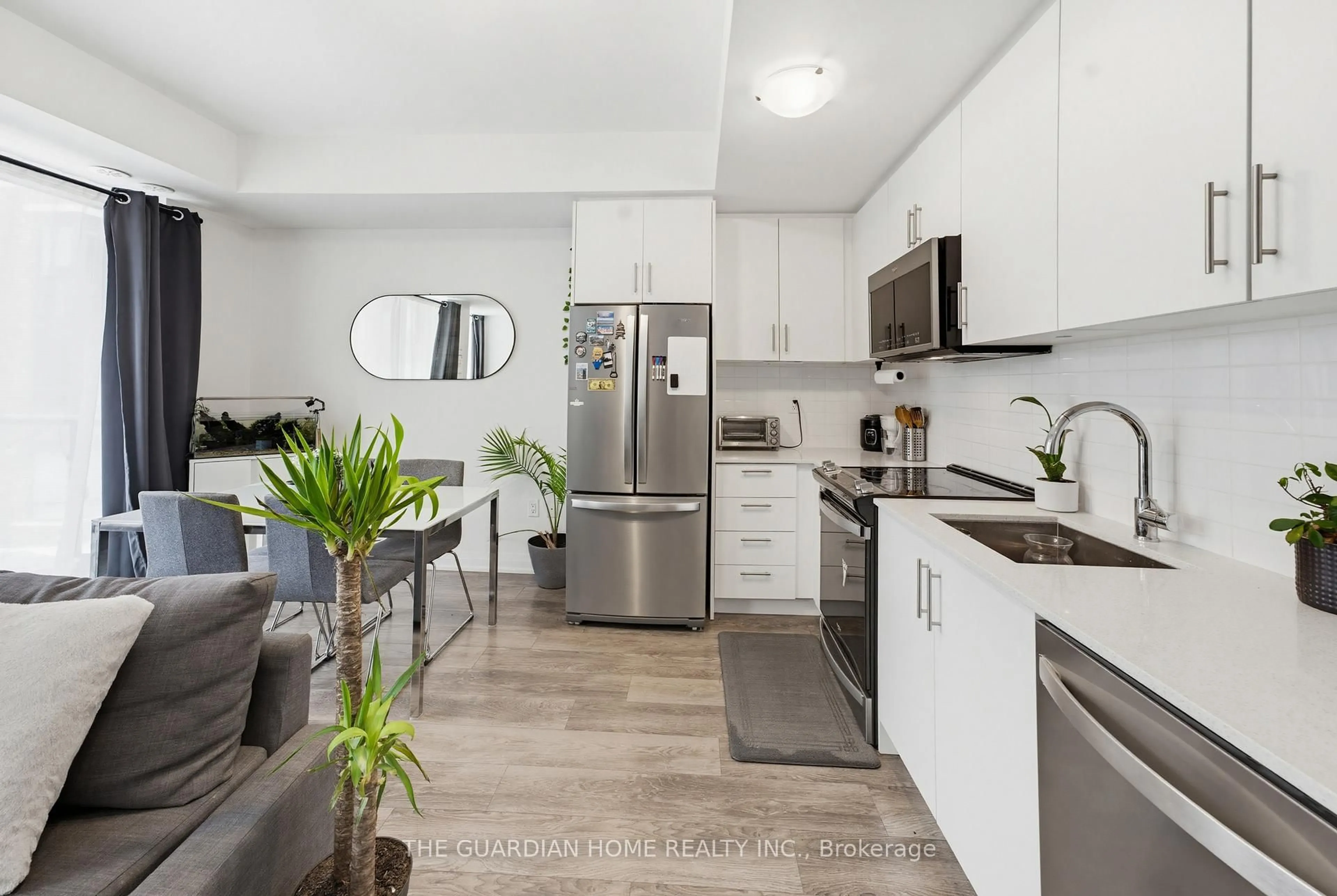 Open concept kitchen, unknown for 95 Attmar Dr #201, Brampton Ontario L6P 0Y6
