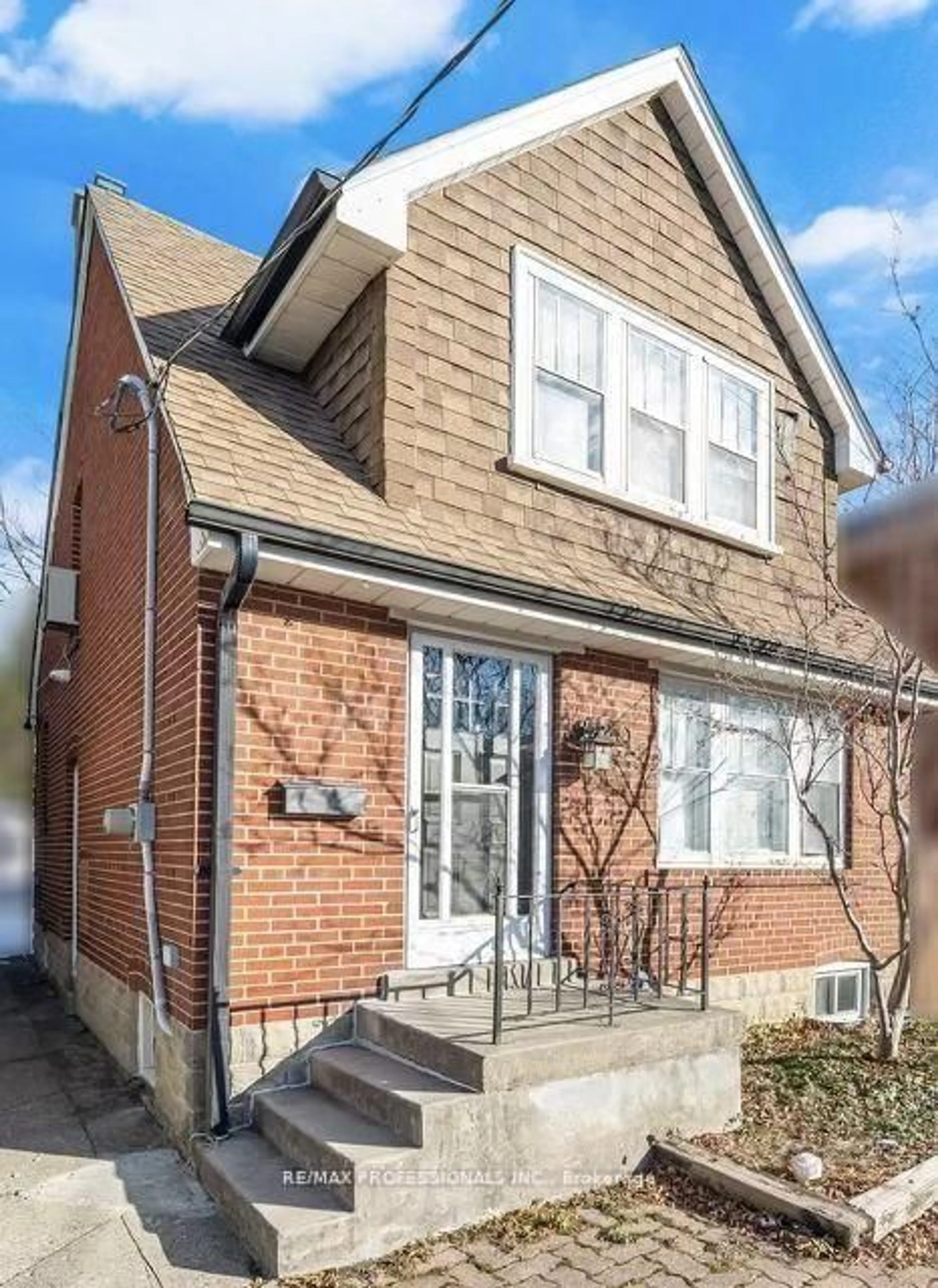 Home with brick exterior material, street for 40 Warren Cres, Toronto Ontario M6S 4S2