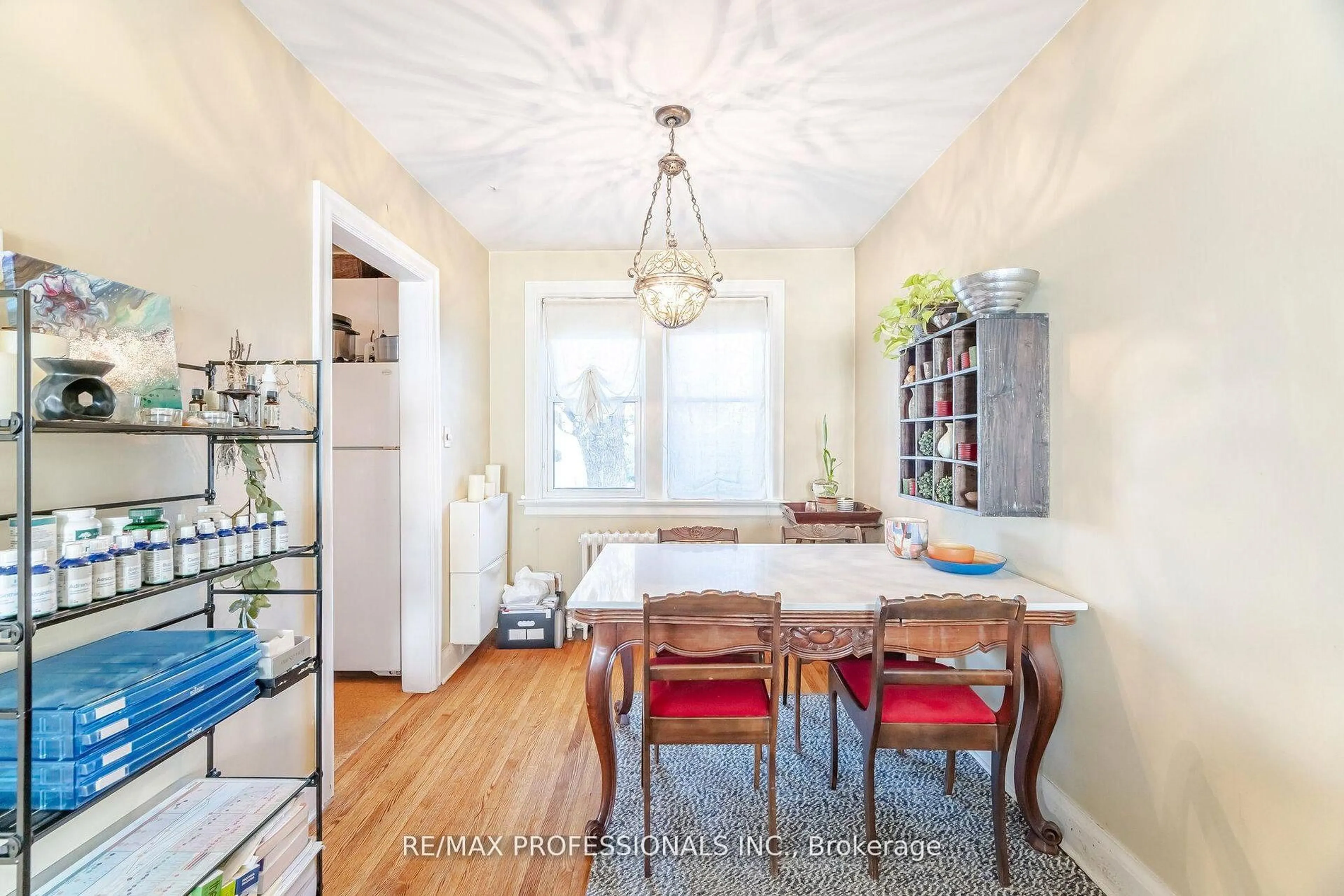 Dining room, wood/laminate floor for 40 Warren Cres, Toronto Ontario M6S 4S2