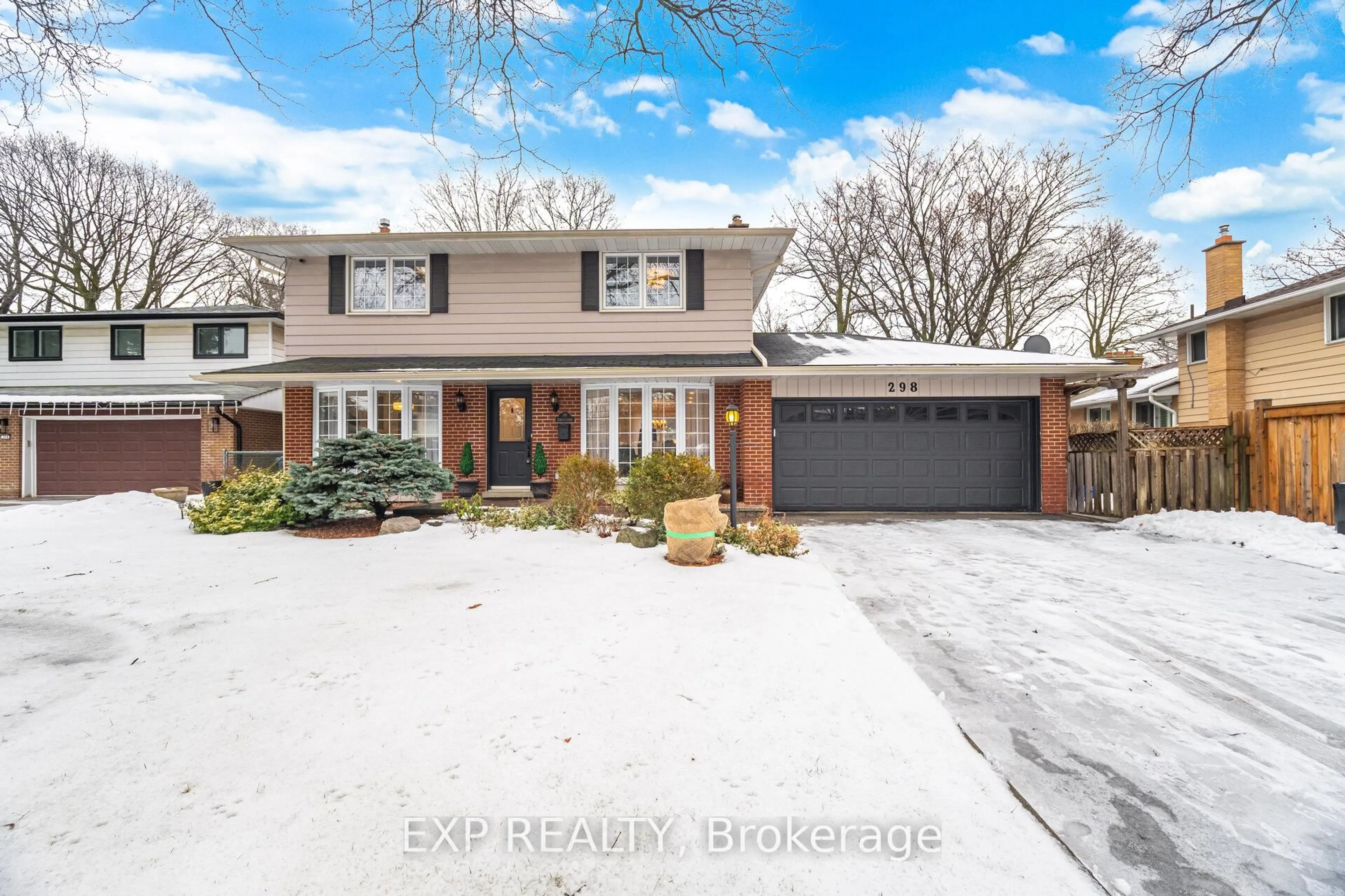 Home with brick exterior material, street for 298 Edrich Crt, Mississauga Ontario L5A 1R3