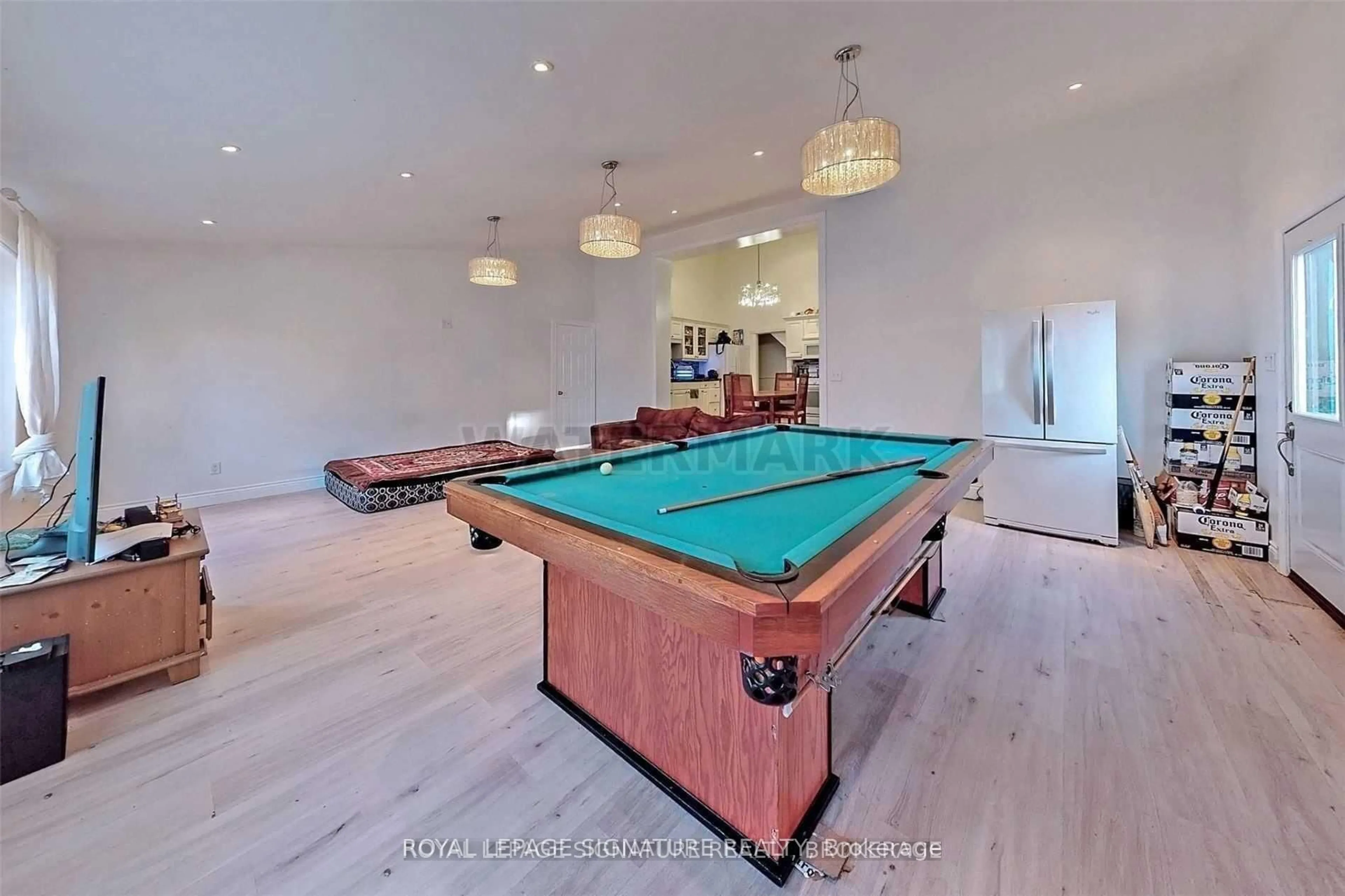 Unknown for 362A Queen St, Mississauga Ontario L5M 1M2