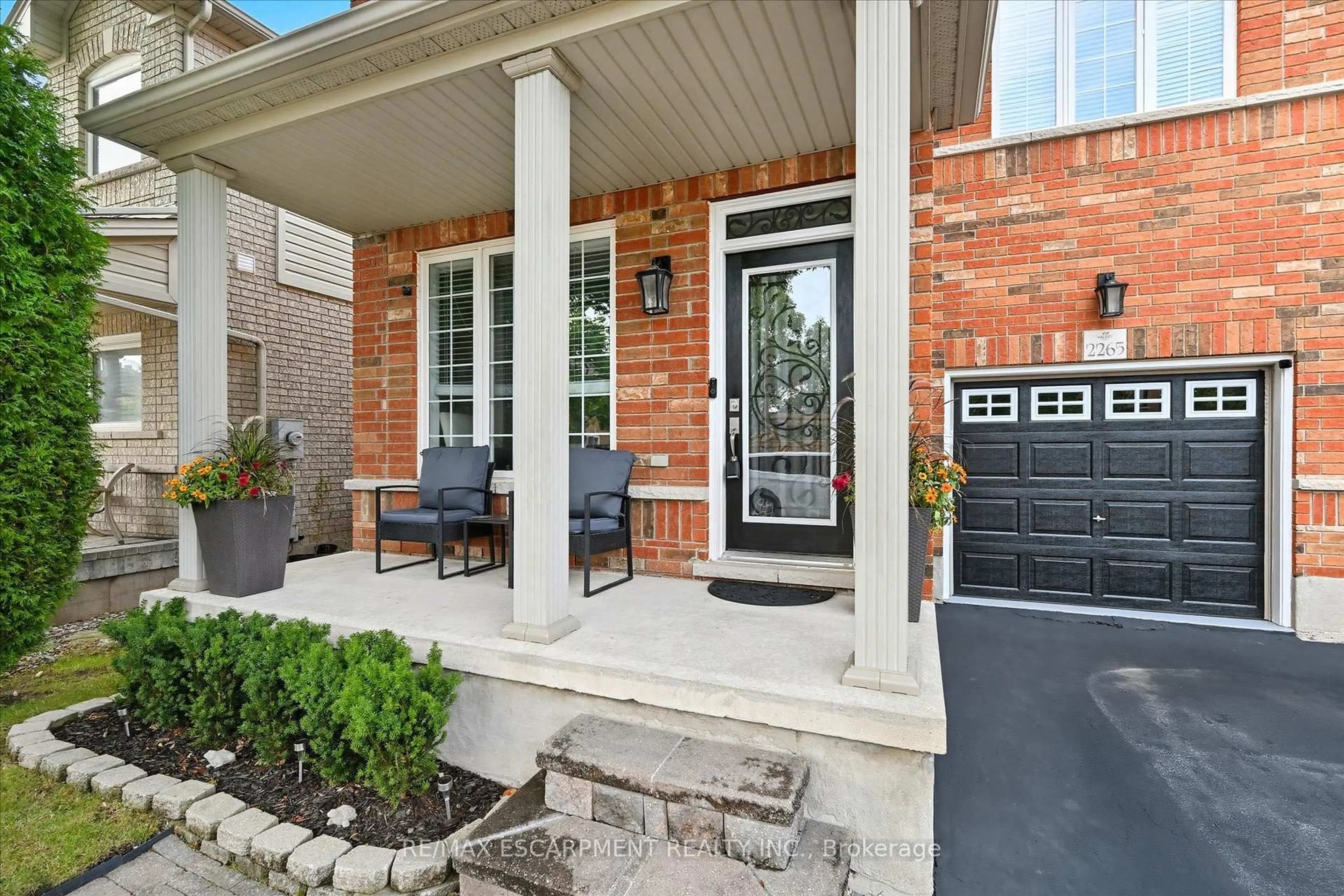 Home with brick exterior material, street for 2265 Stokes Lane, Burlington Ontario L7L 7P5